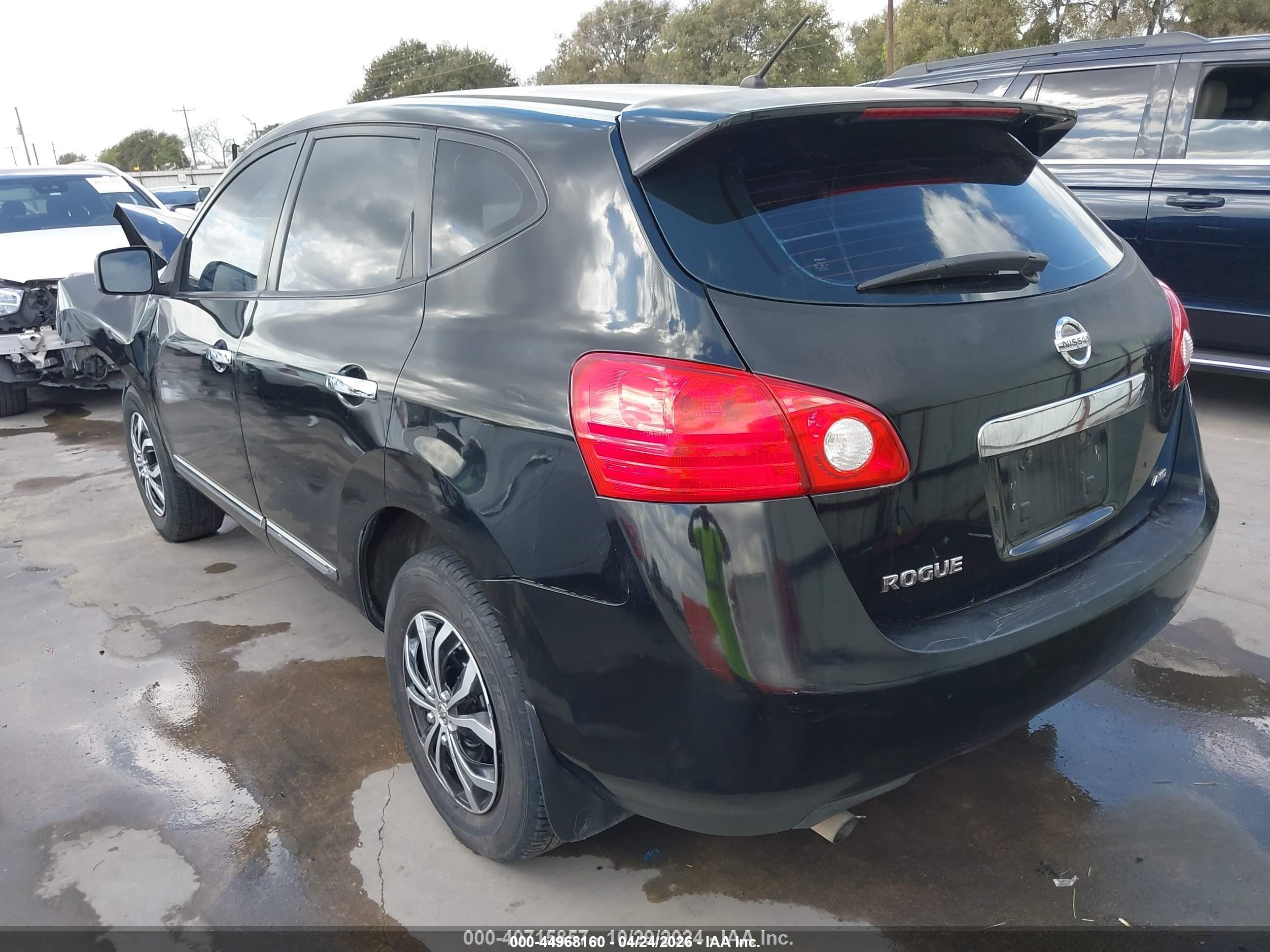 2011 Nissan Rogue S Black vin: JN8AS5MV0BW672887
