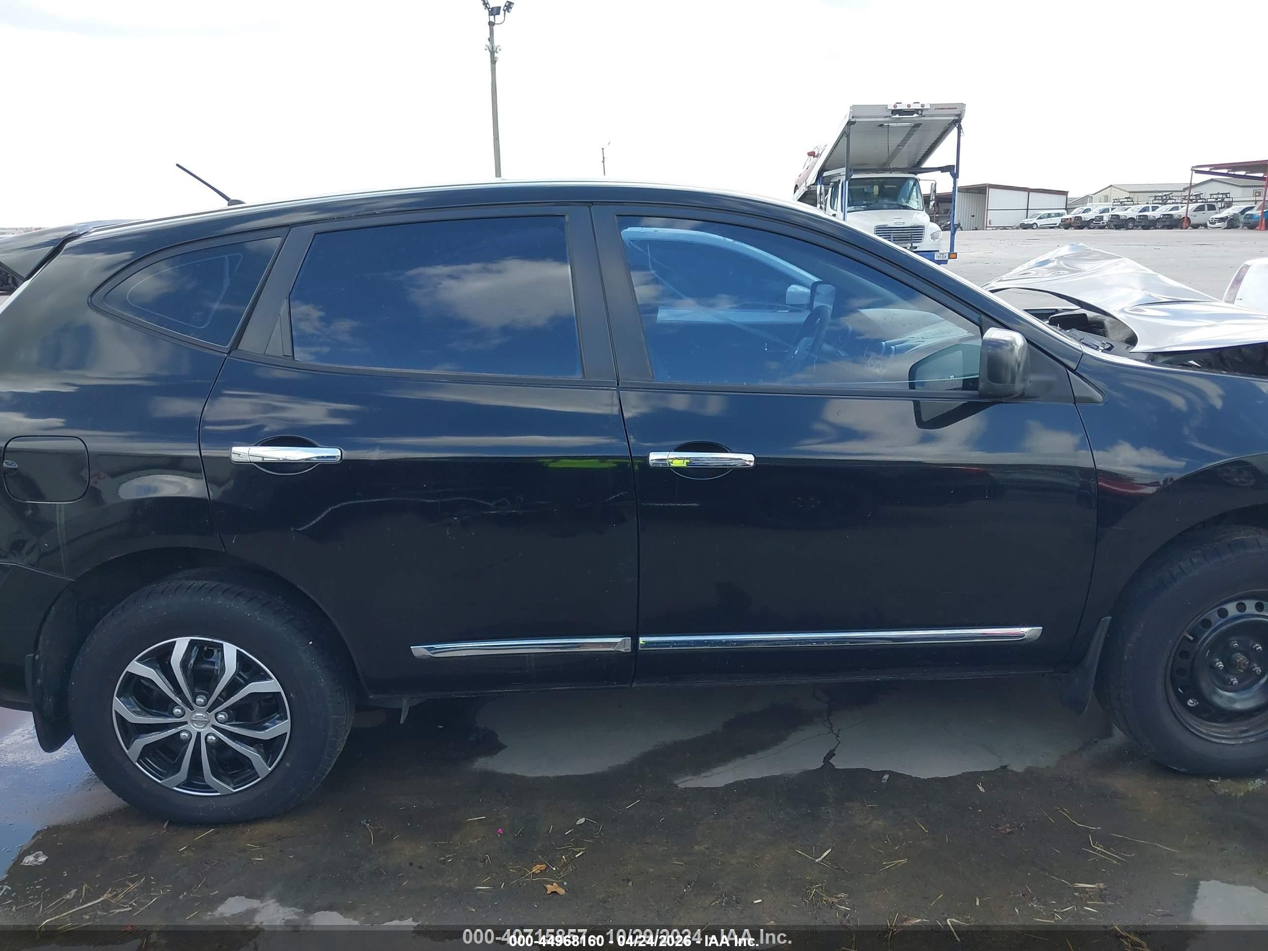 2011 Nissan Rogue S Black vin: JN8AS5MV0BW672887
