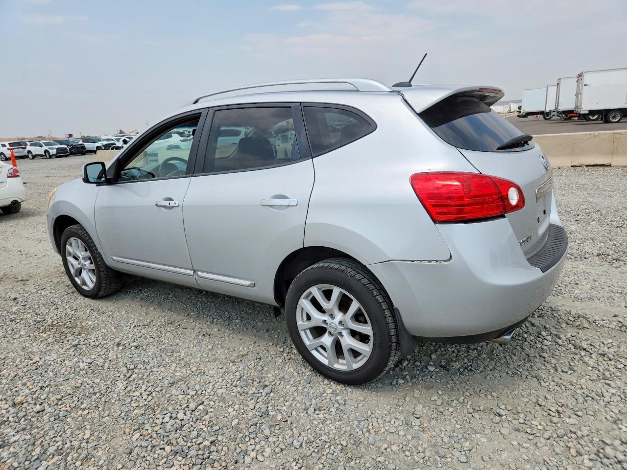2011 Nissan Rogue S Серебряный vin: JN8AS5MV0BW685851