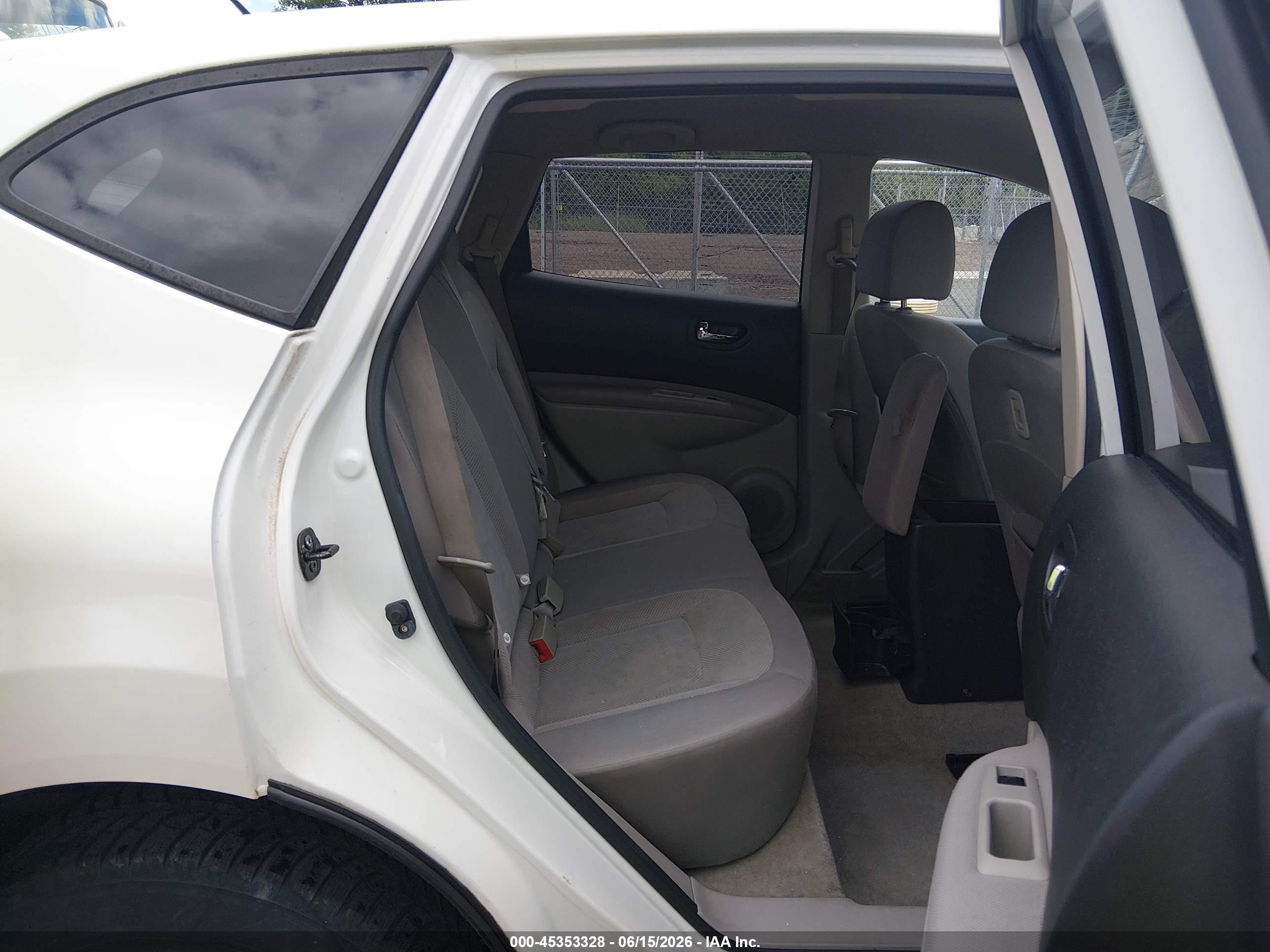 2012 Nissan Rogue S White vin: JN8AS5MV0CW360179