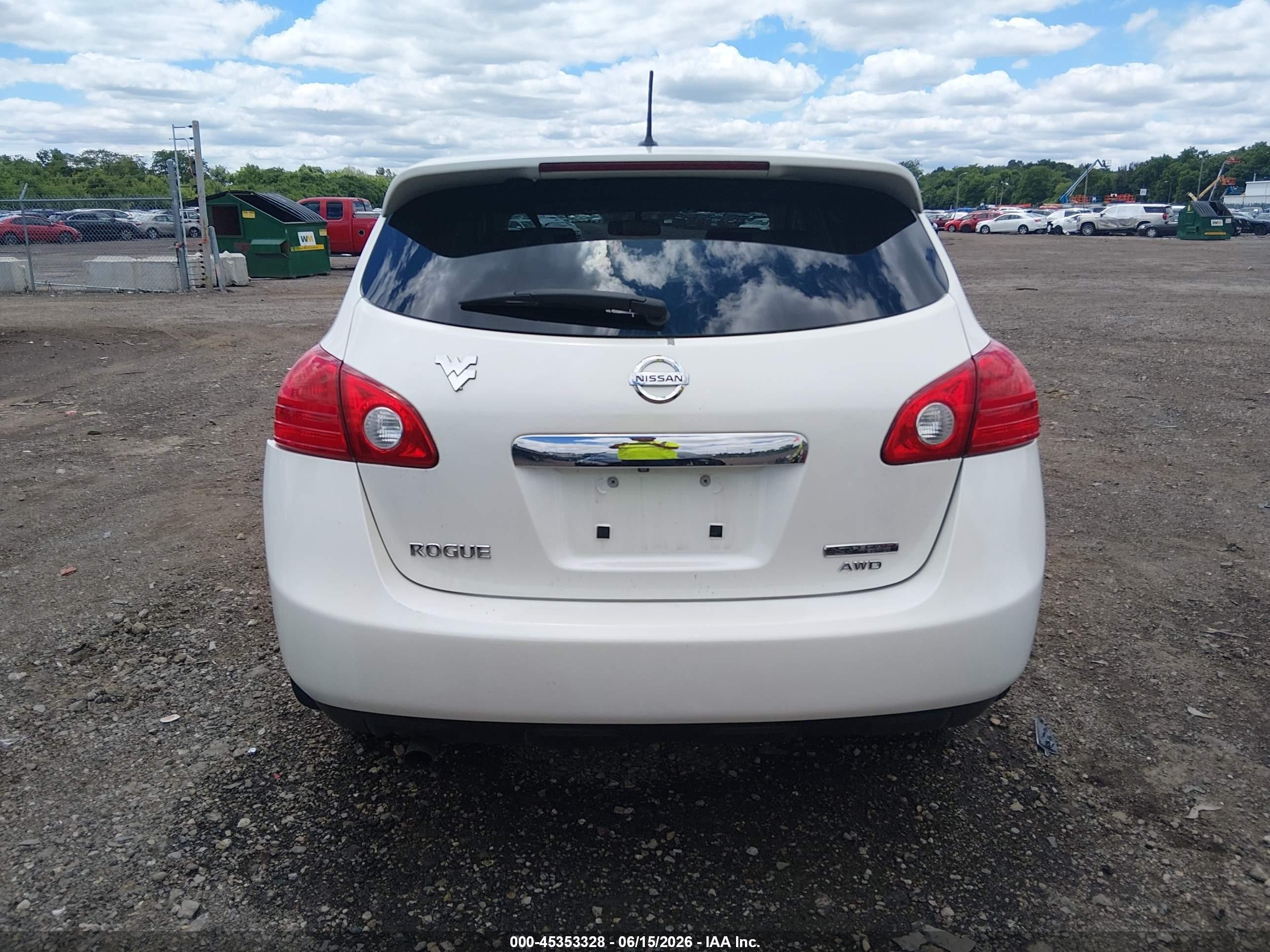 2012 Nissan Rogue S White vin: JN8AS5MV0CW360179