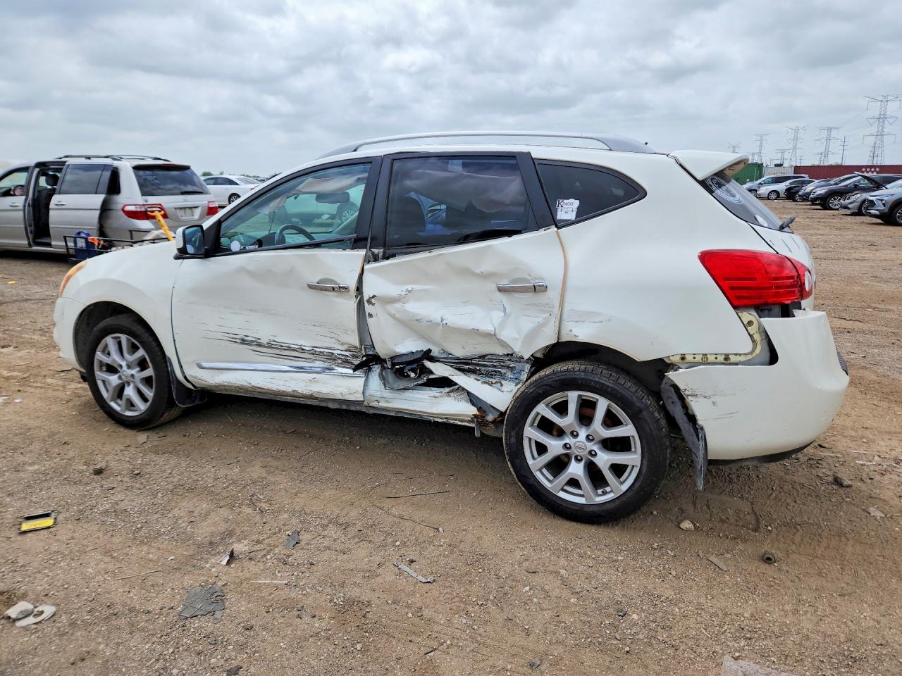 2012 Nissan Rogue S White vin: JN8AS5MV0CW379668