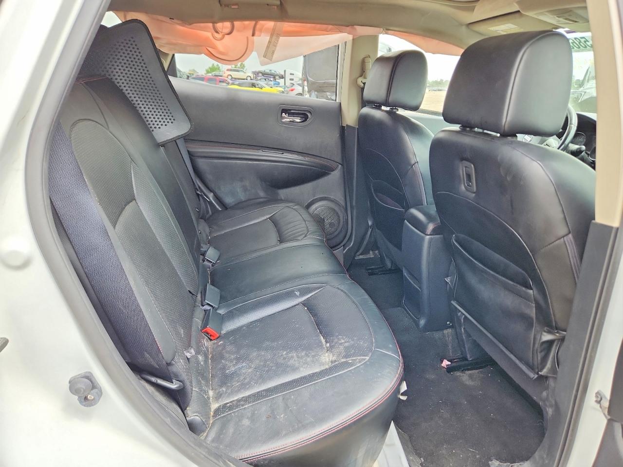 2012 Nissan Rogue S White vin: JN8AS5MV0CW379668