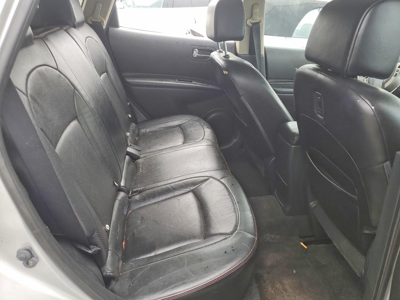 2012 Nissan Rogue S Silver vin: JN8AS5MV0CW409493