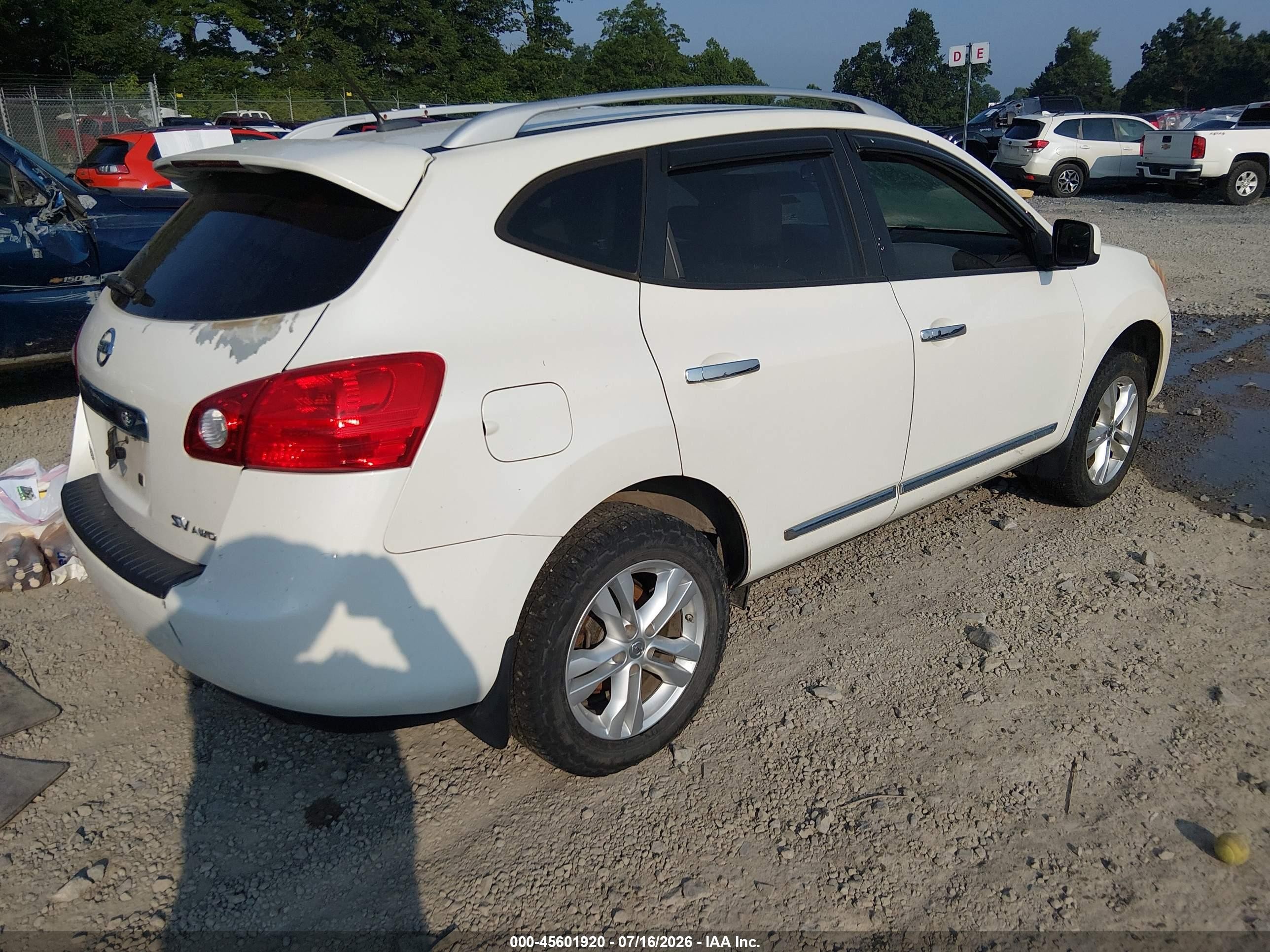 2012 Nissan Rogue Sv Белый vin: JN8AS5MV0CW409932