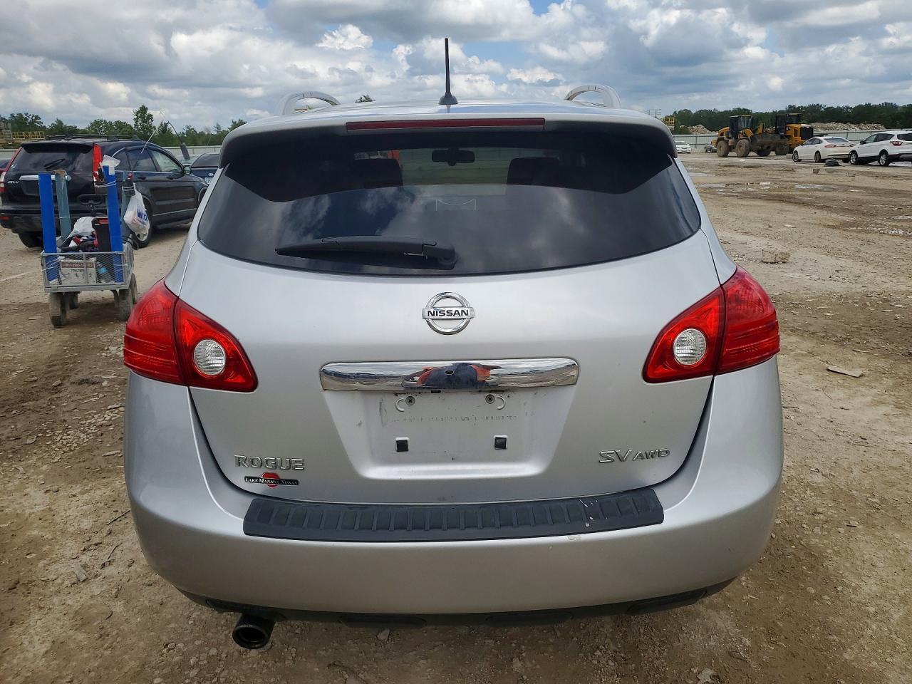 2013 Nissan Rogue S Silver vin: JN8AS5MV0DW103217