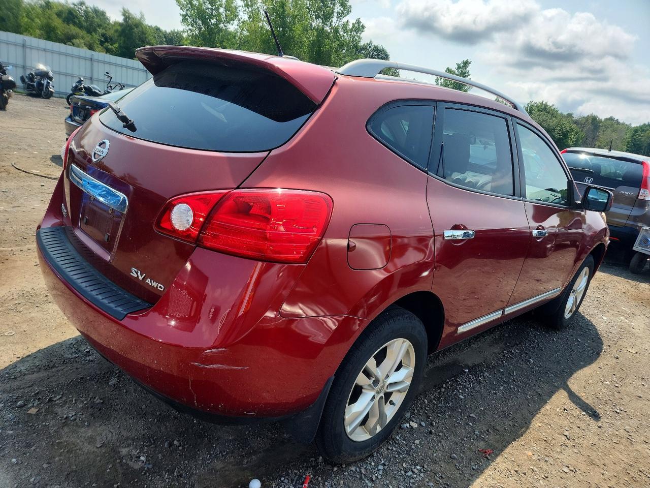 2013 Nissan Rogue S Red vin: JN8AS5MV0DW647409