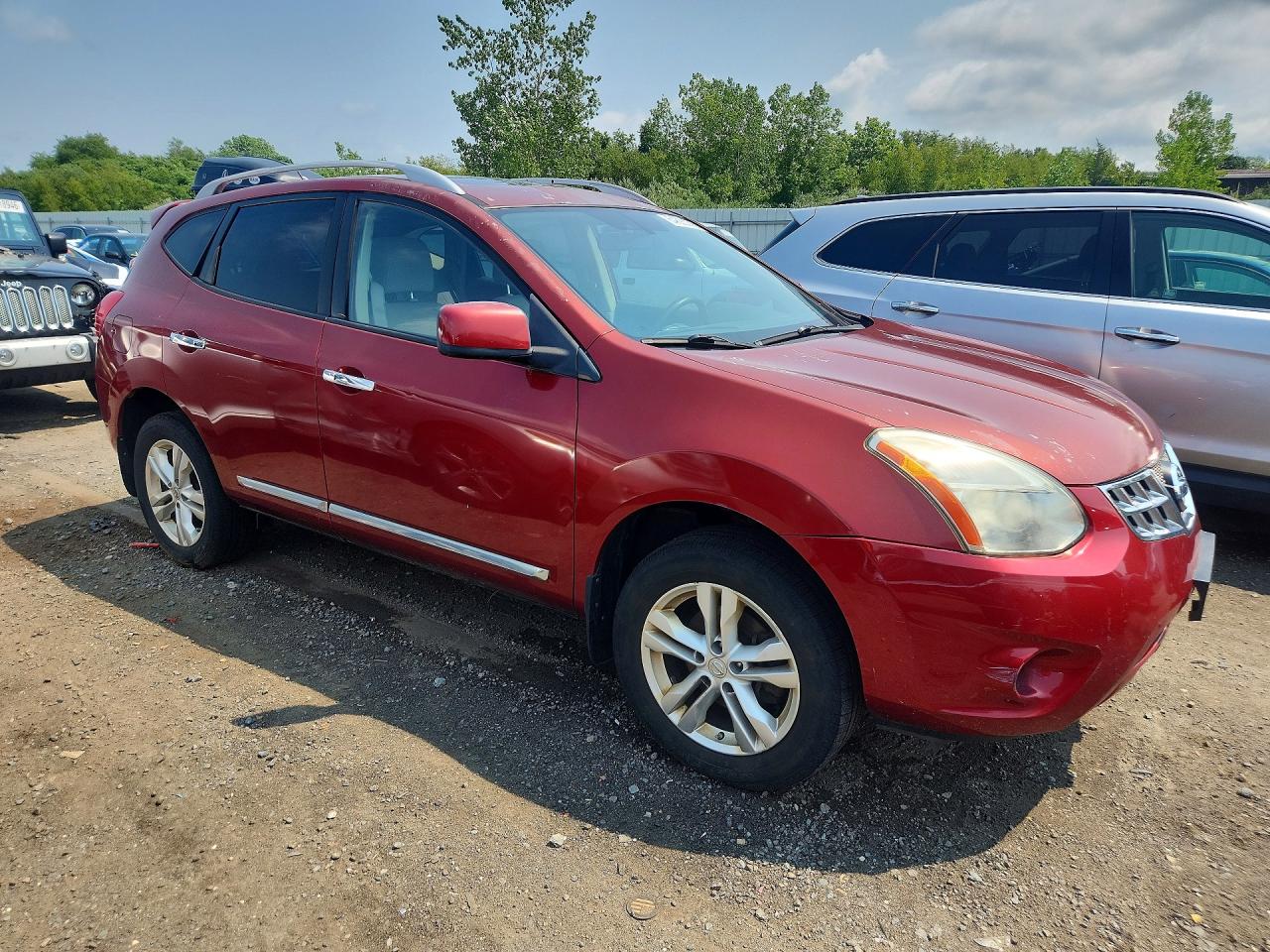 2013 Nissan Rogue S Red vin: JN8AS5MV0DW647409