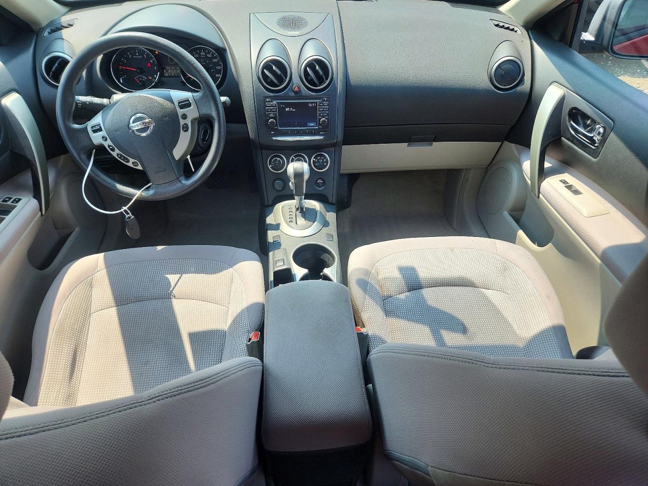 2013 Nissan Rogue S Red vin: JN8AS5MV0DW647409