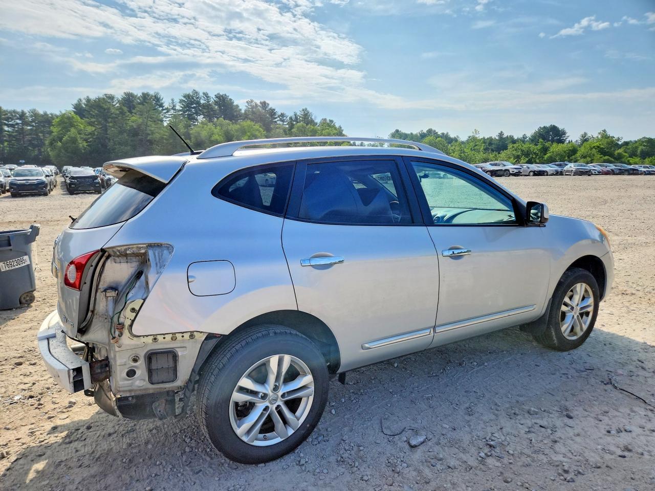 2013 Nissan Rogue S Silver vin: JN8AS5MV0DW651640