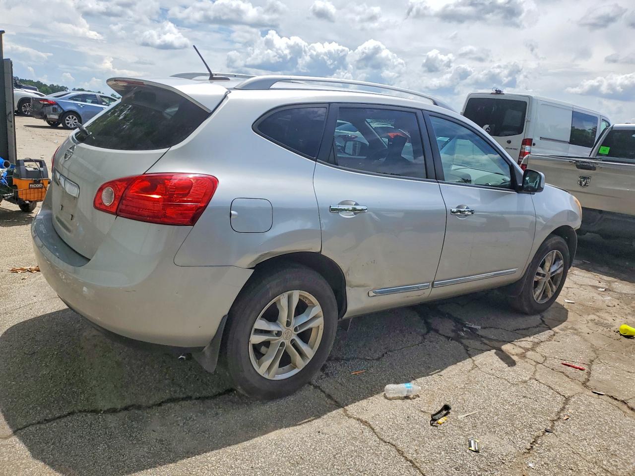 2013 Nissan Rogue S Silver vin: JN8AS5MV0DW654053