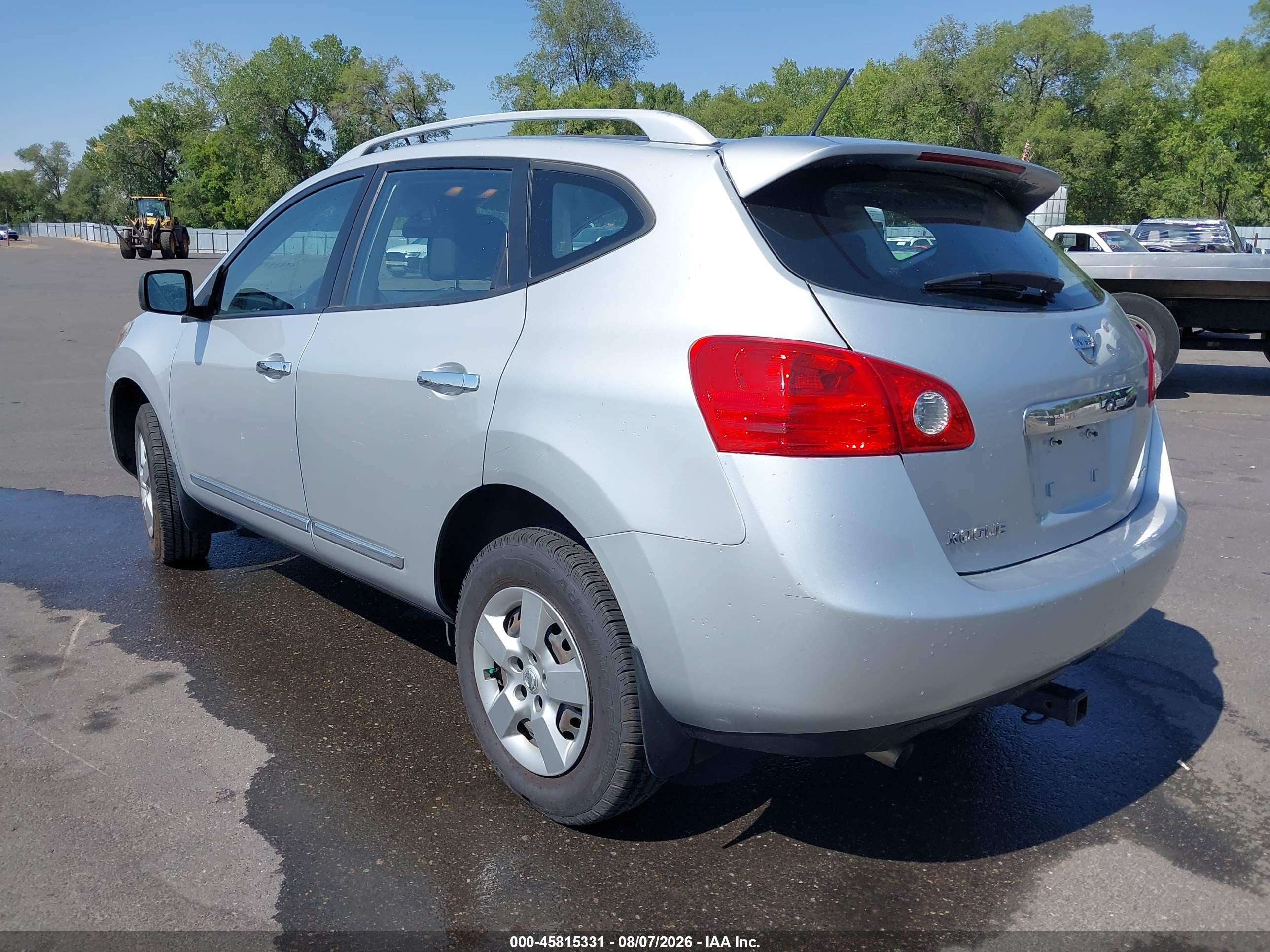 2014 Nissan Rogue Select S Silver vin: JN8AS5MV0EW705987
