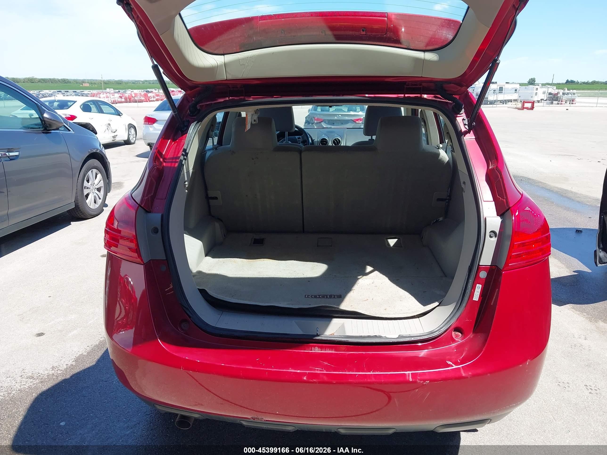2014 Nissan Rogue Select S Red vin: JN8AS5MV0EW716360