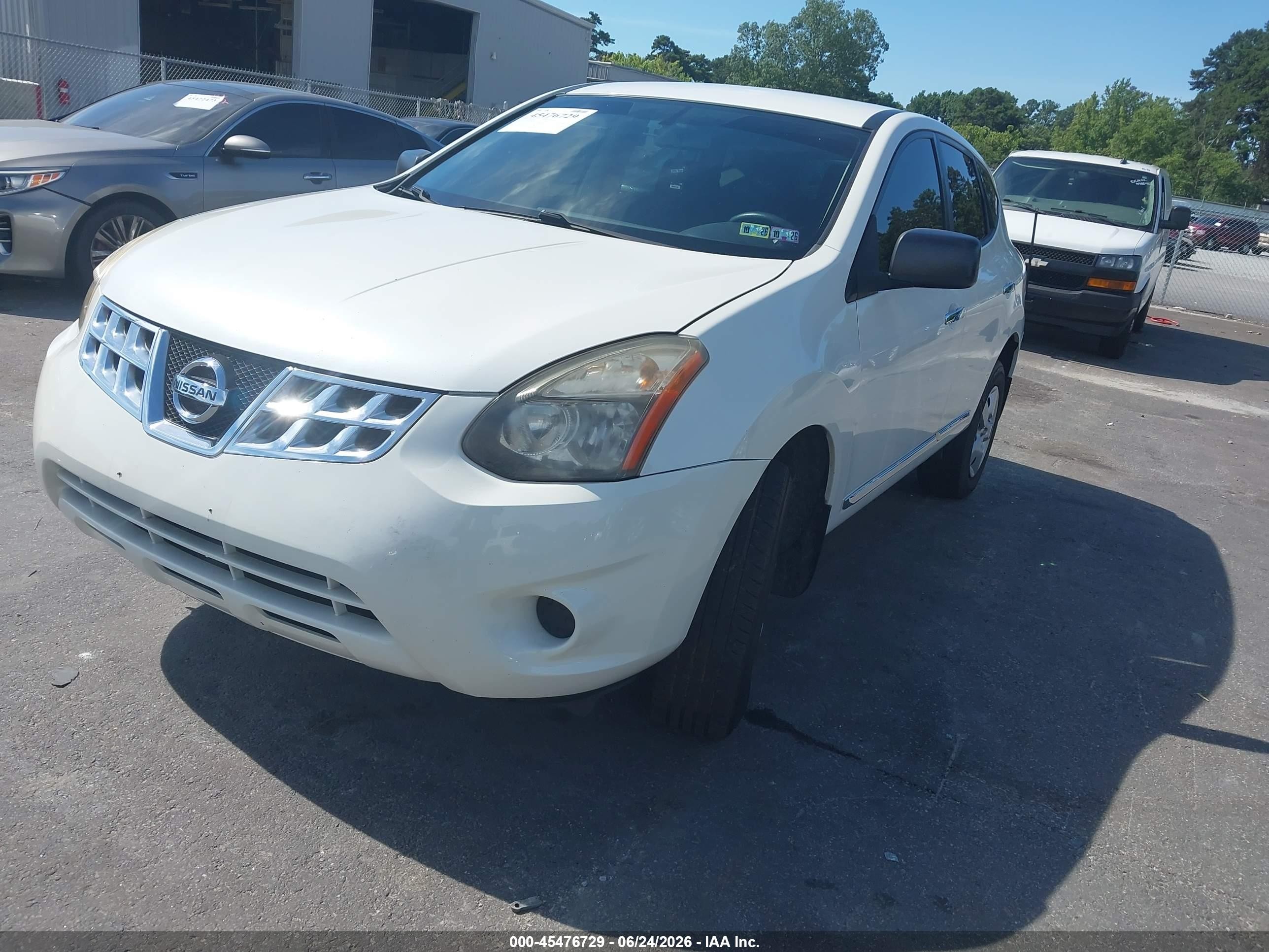 2015 Nissan Rogue Select S White vin: JN8AS5MV0FW258384