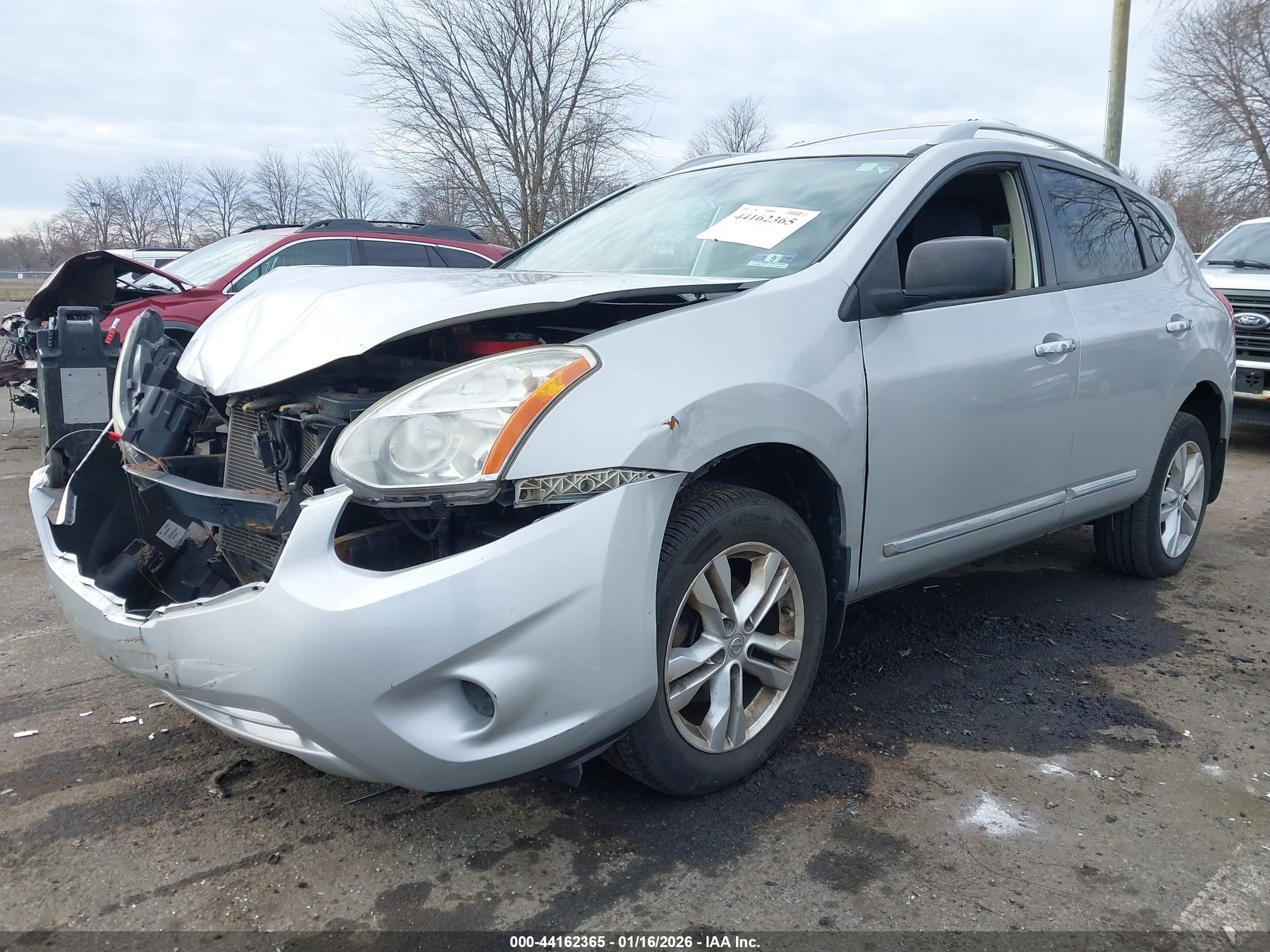2015 Nissan Rogue Select S Silver vin: JN8AS5MV0FW259079