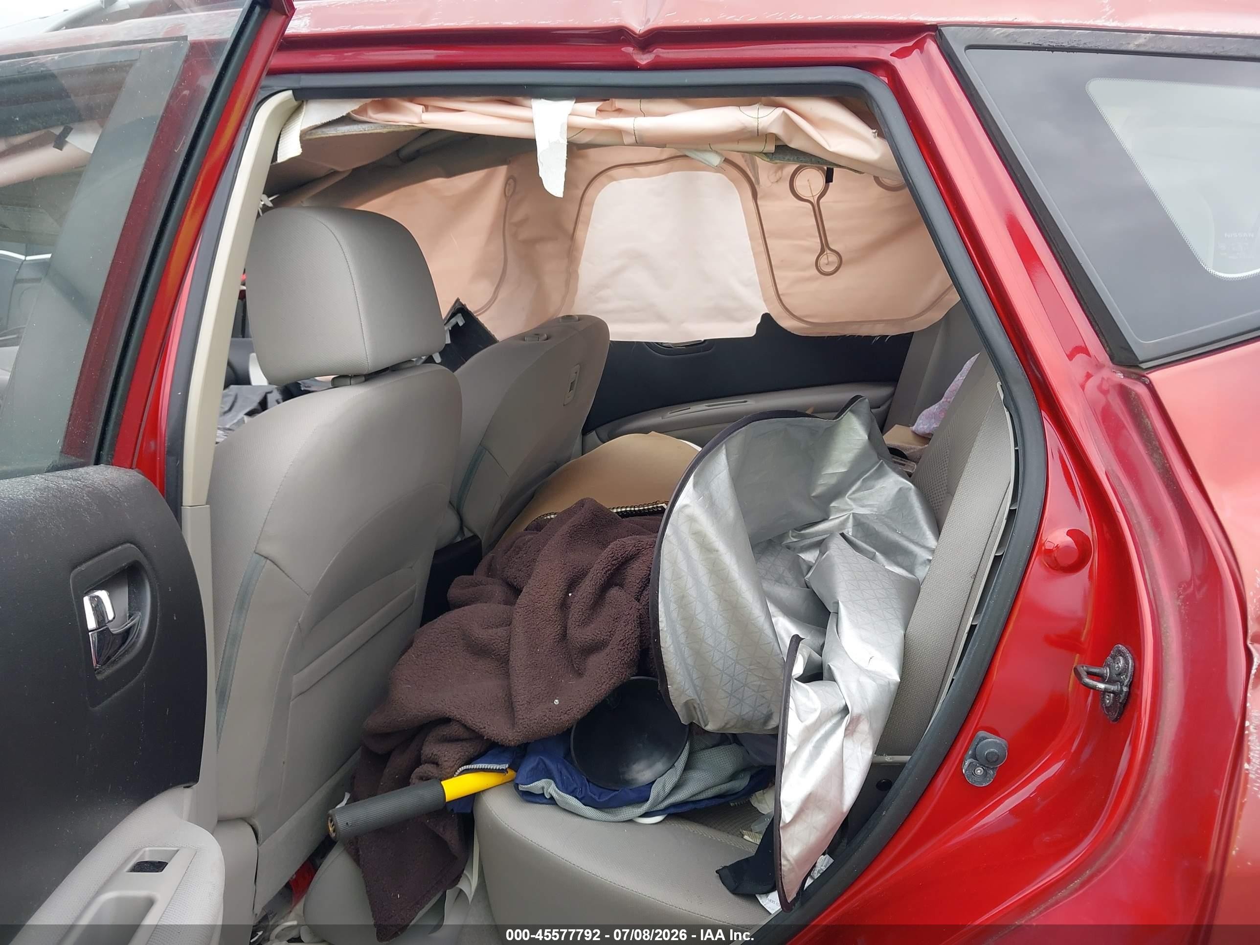 2015 Nissan Rogue Select S Красный vin: JN8AS5MV0FW750493
