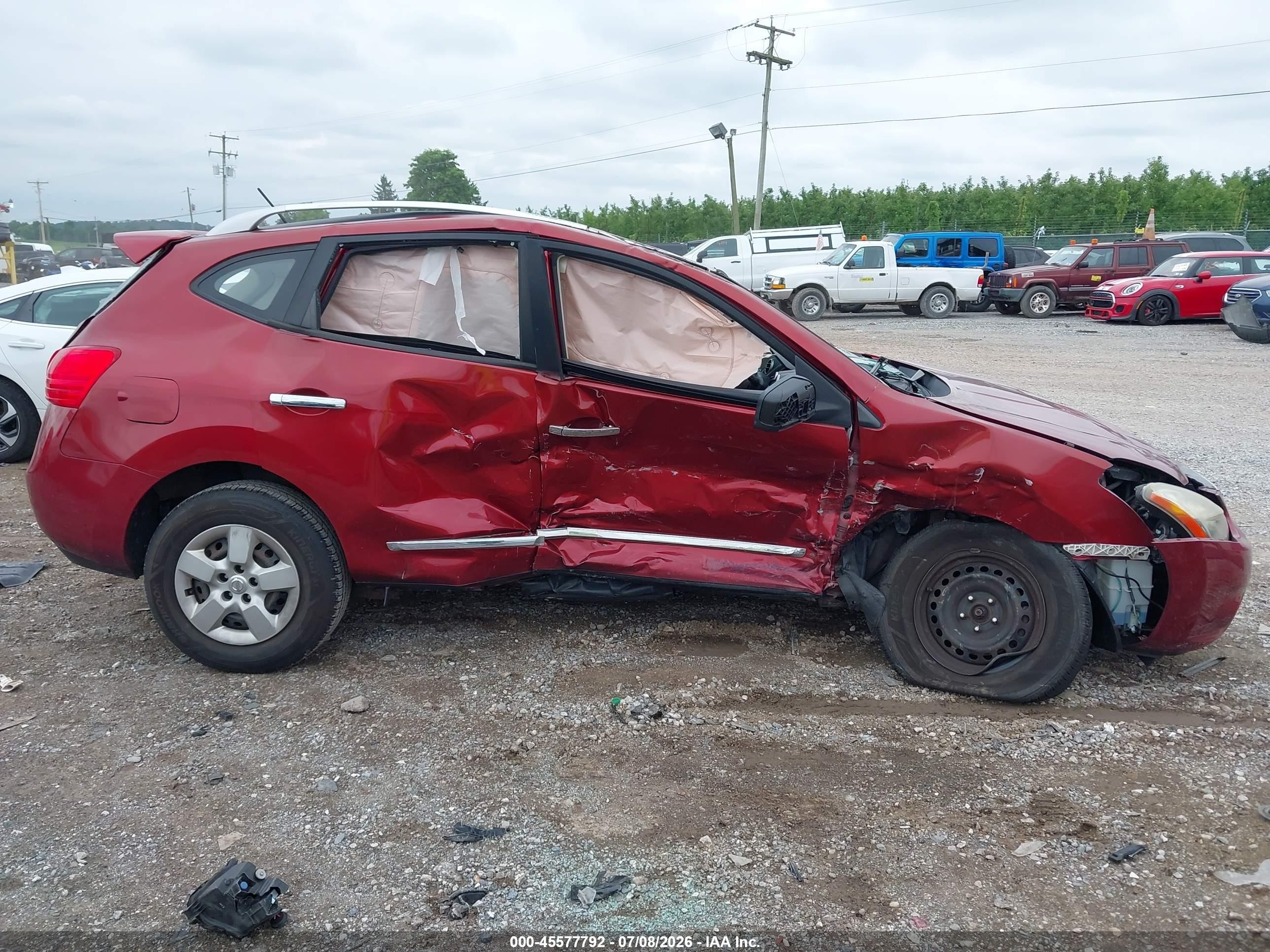2015 Nissan Rogue Select S Красный vin: JN8AS5MV0FW750493