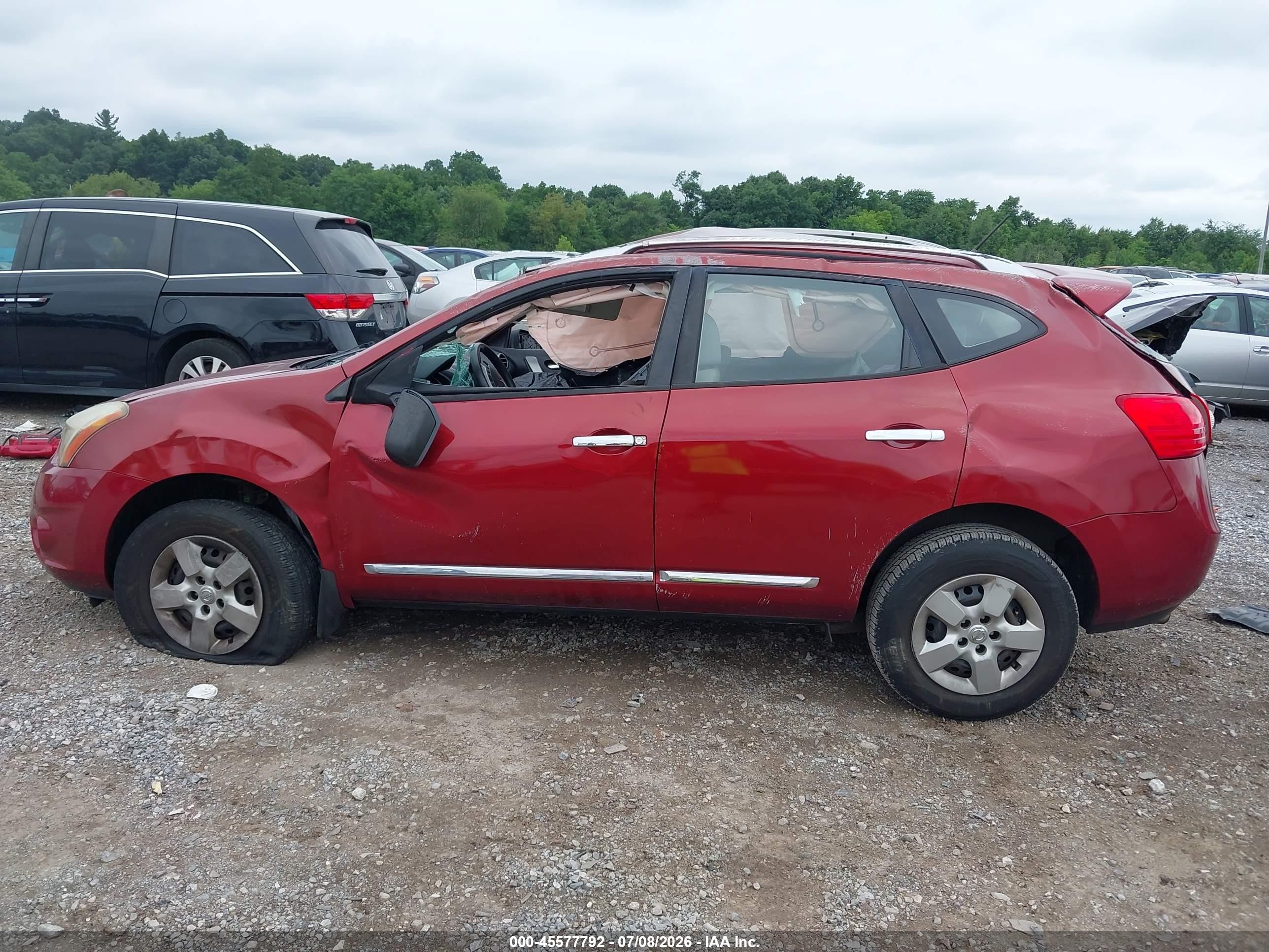2015 Nissan Rogue Select S Красный vin: JN8AS5MV0FW750493