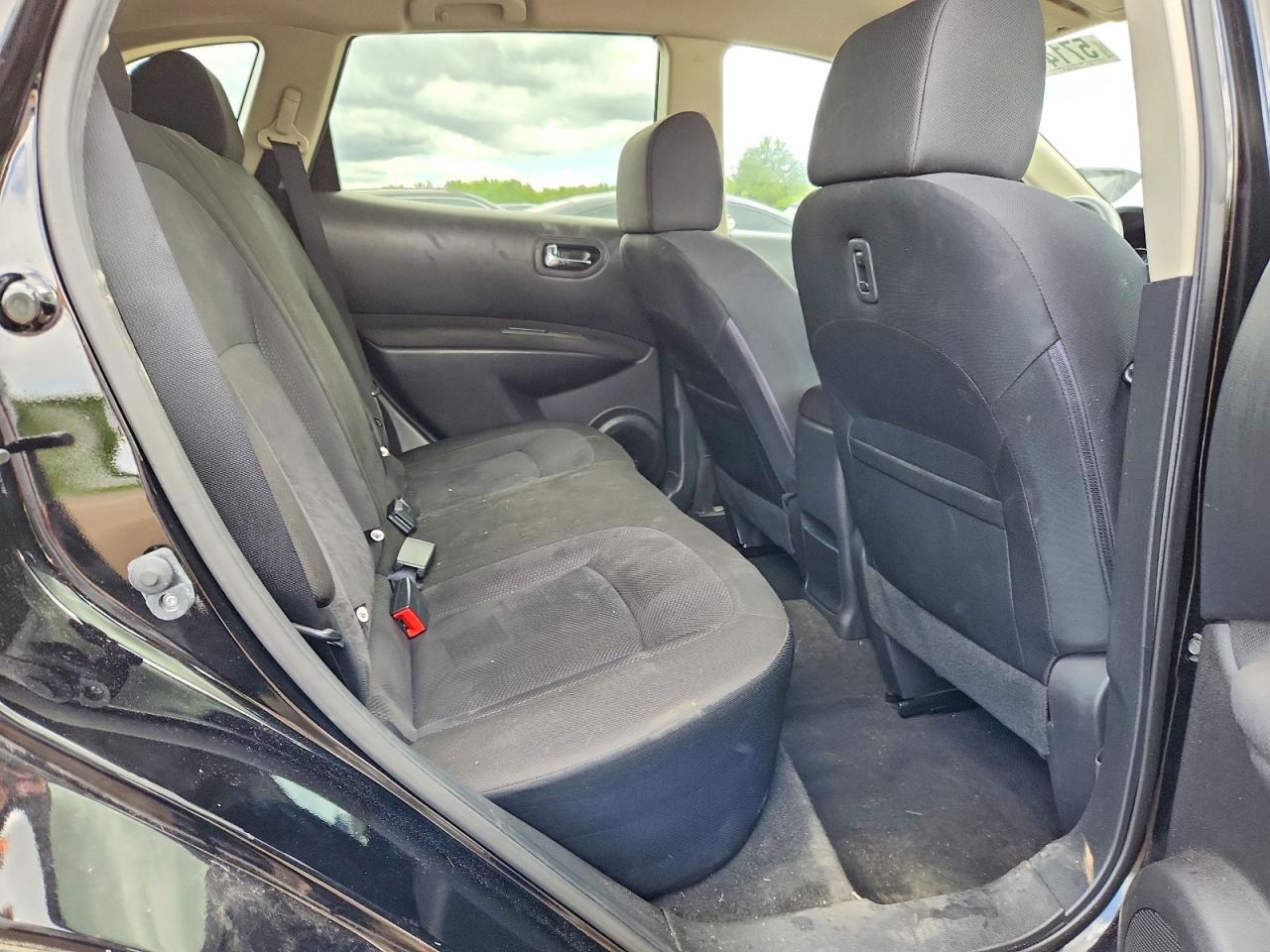 2015 Nissan Rogue Select S Черный vin: JN8AS5MV0FW756892
