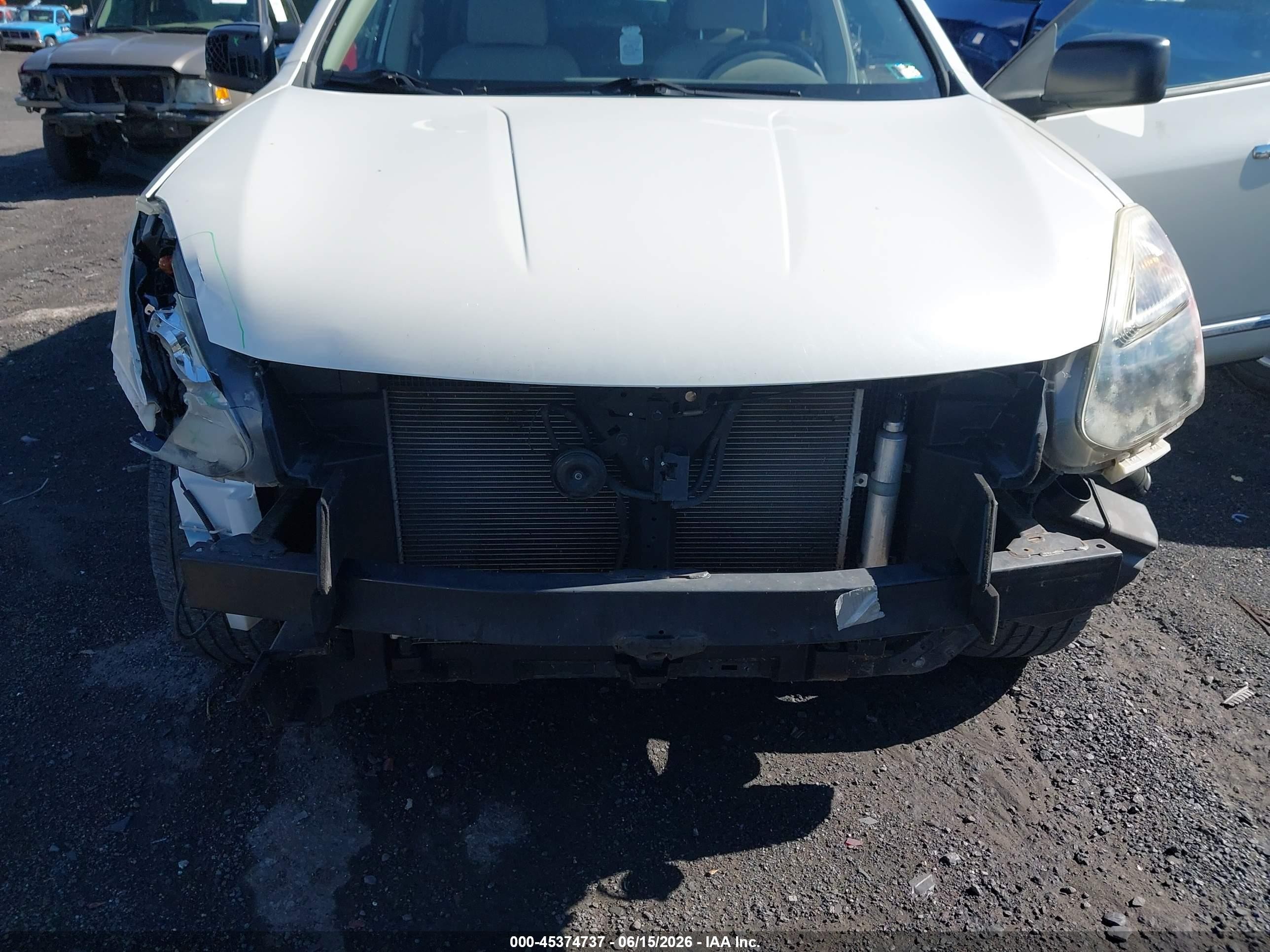 2015 Nissan Rogue Select S White vin: JN8AS5MV0FW767388