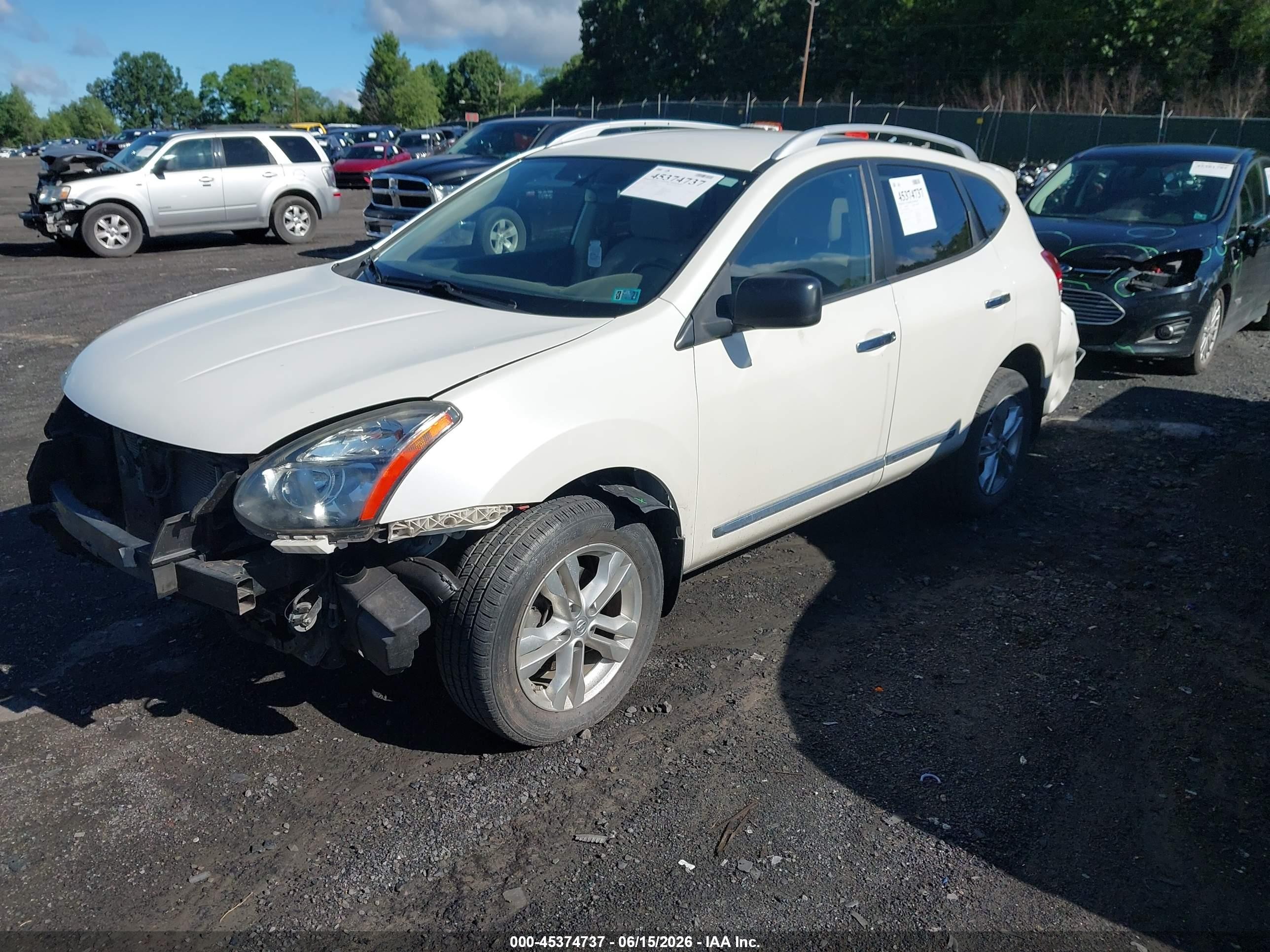 2015 Nissan Rogue Select S White vin: JN8AS5MV0FW767388