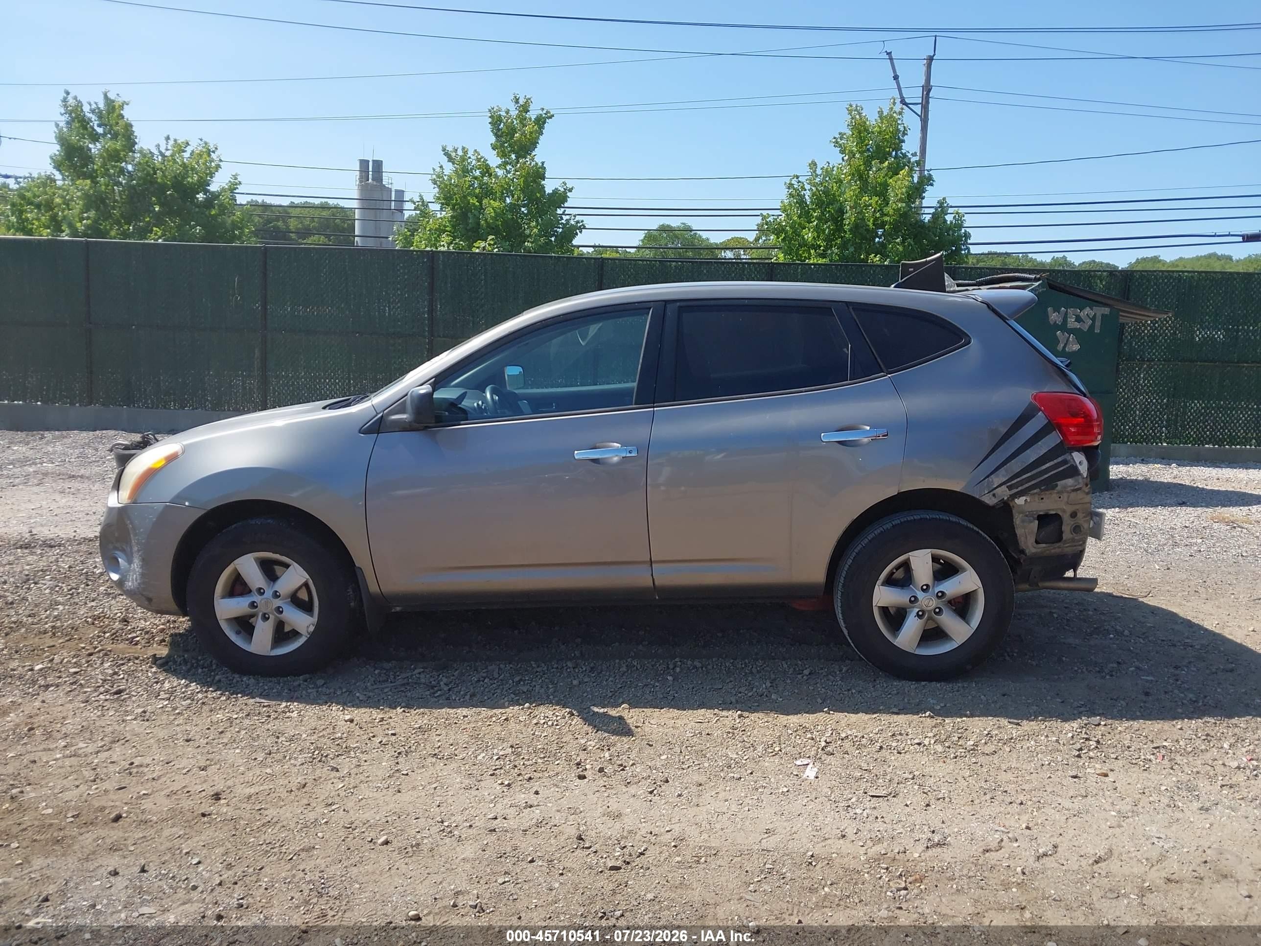 2010 Nissan Rogue S Beige vin: JN8AS5MV1AW103819
