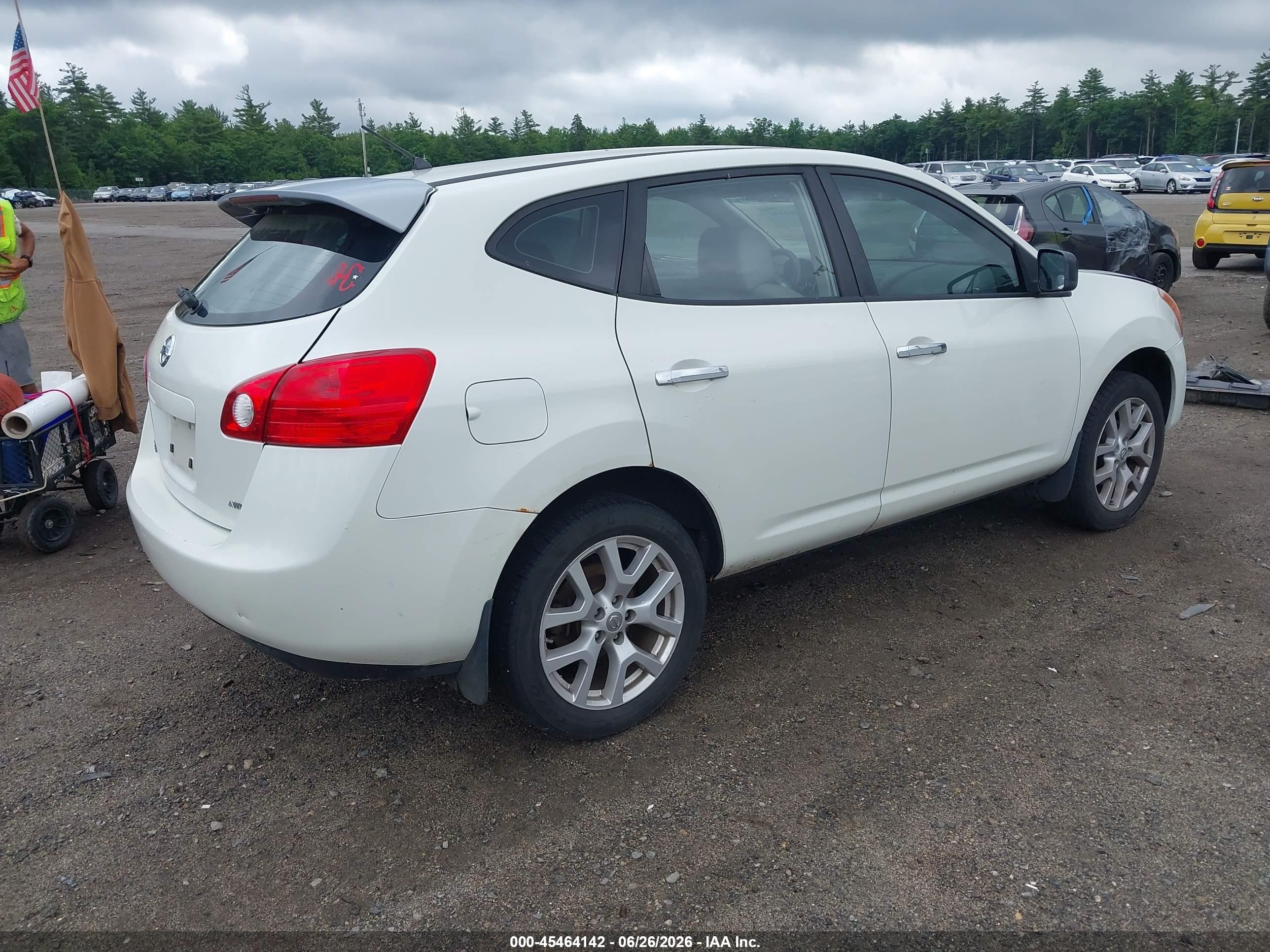 2010 Nissan Rogue S White vin: JN8AS5MV1AW107563