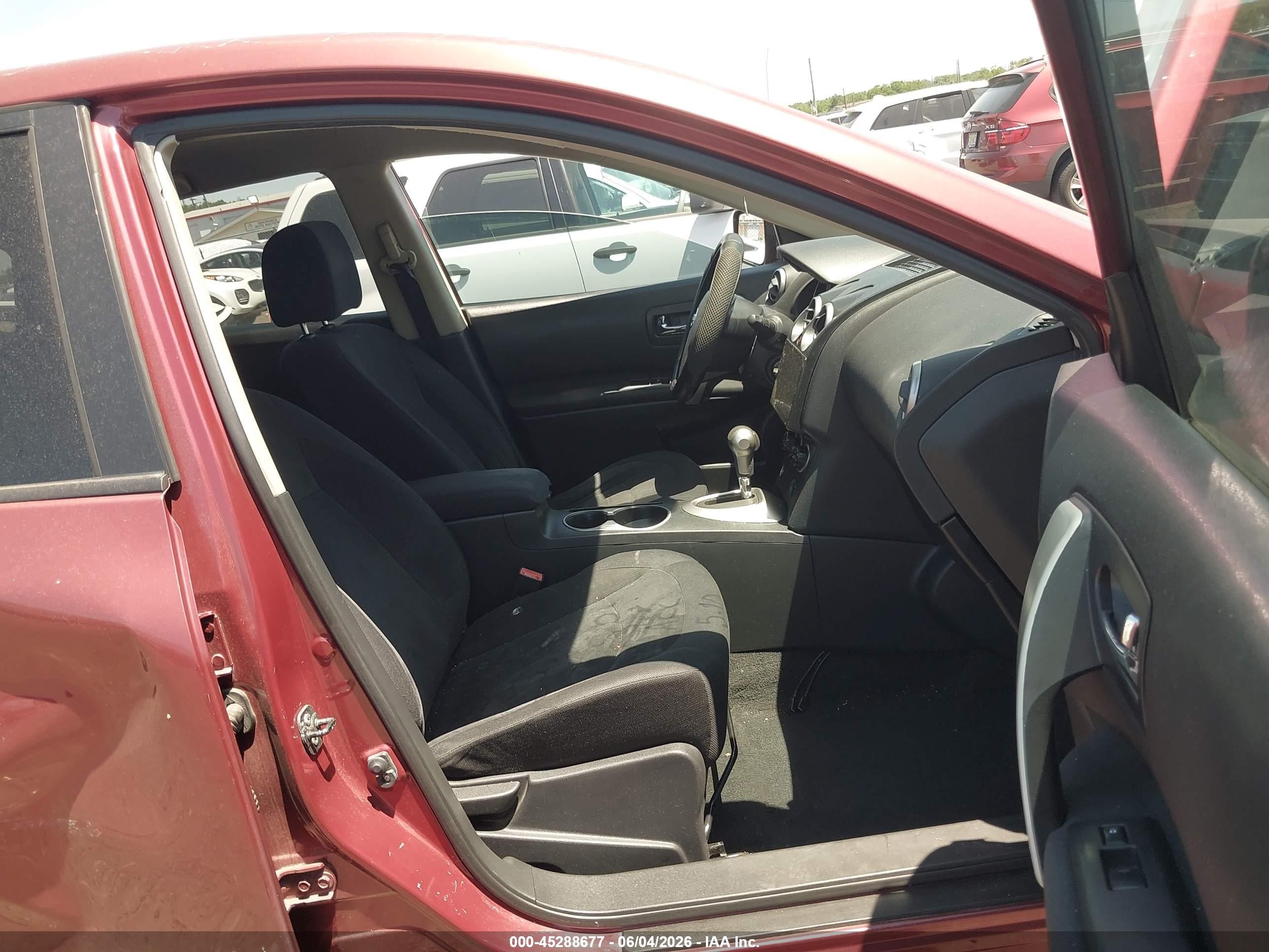 2010 Nissan Rogue S Red vin: JN8AS5MV1AW115310