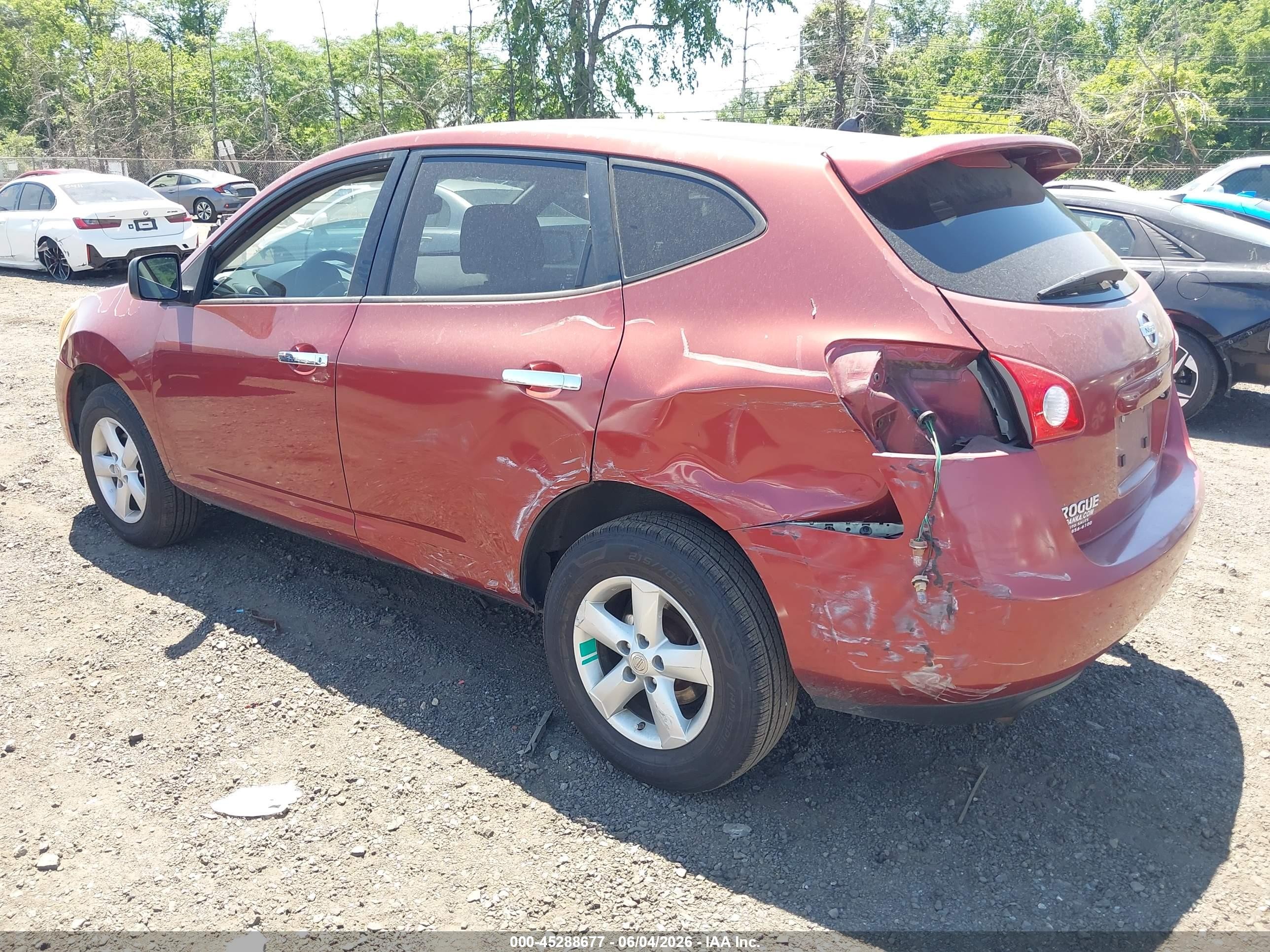 2010 Nissan Rogue S Red vin: JN8AS5MV1AW115310