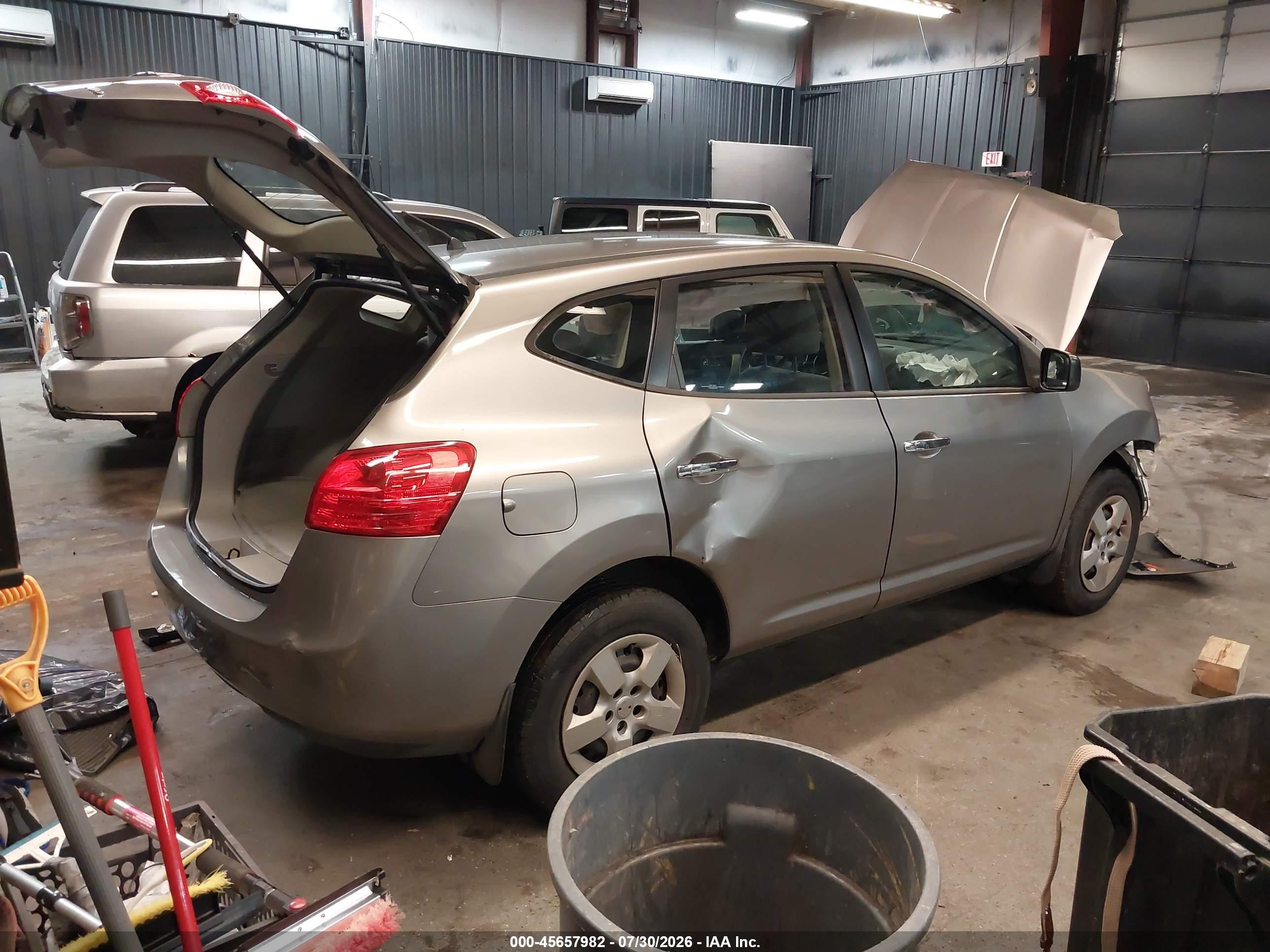 2010 Nissan Rogue S Beige vin: JN8AS5MV1AW130065