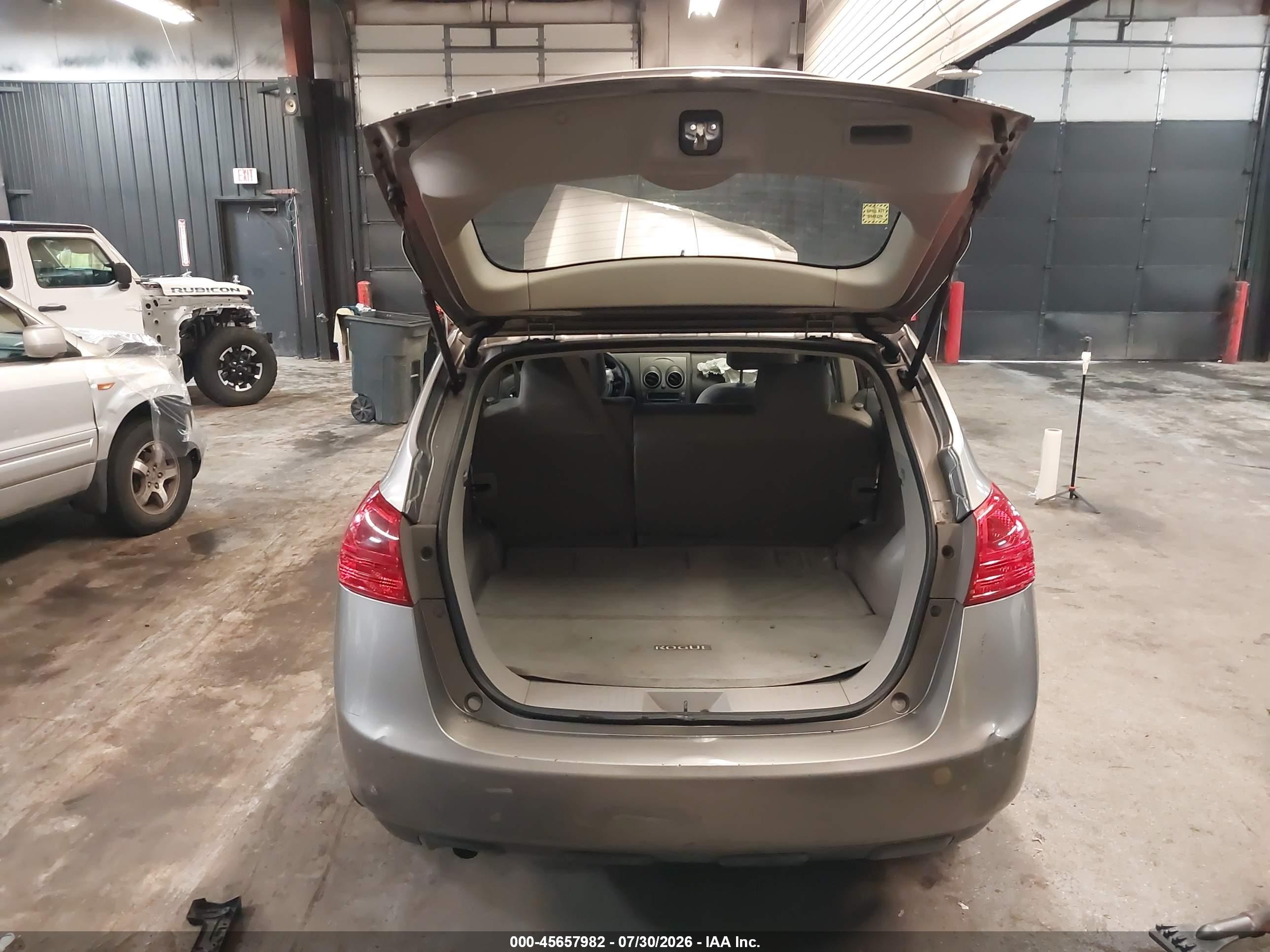 2010 Nissan Rogue S Beige vin: JN8AS5MV1AW130065