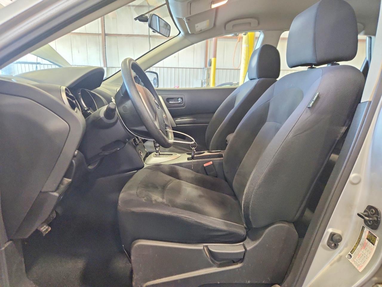 2010 Nissan Rogue S Silver vin: JN8AS5MV1AW600806