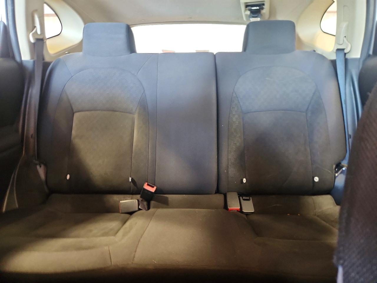2010 Nissan Rogue S Silver vin: JN8AS5MV1AW600806