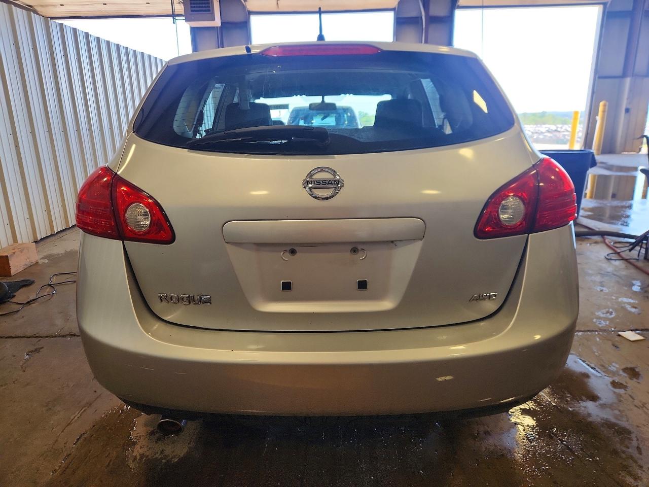 2010 Nissan Rogue S Silver vin: JN8AS5MV1AW600806
