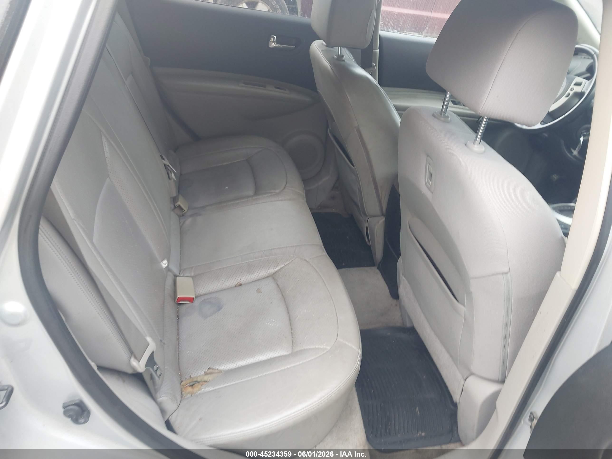 2011 Nissan Rogue Sv Серебряный vin: JN8AS5MV1BW269436