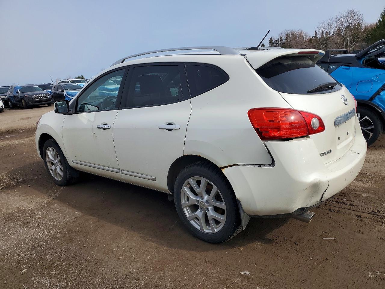 2011 Nissan Rogue S White vin: JN8AS5MV1BW299696