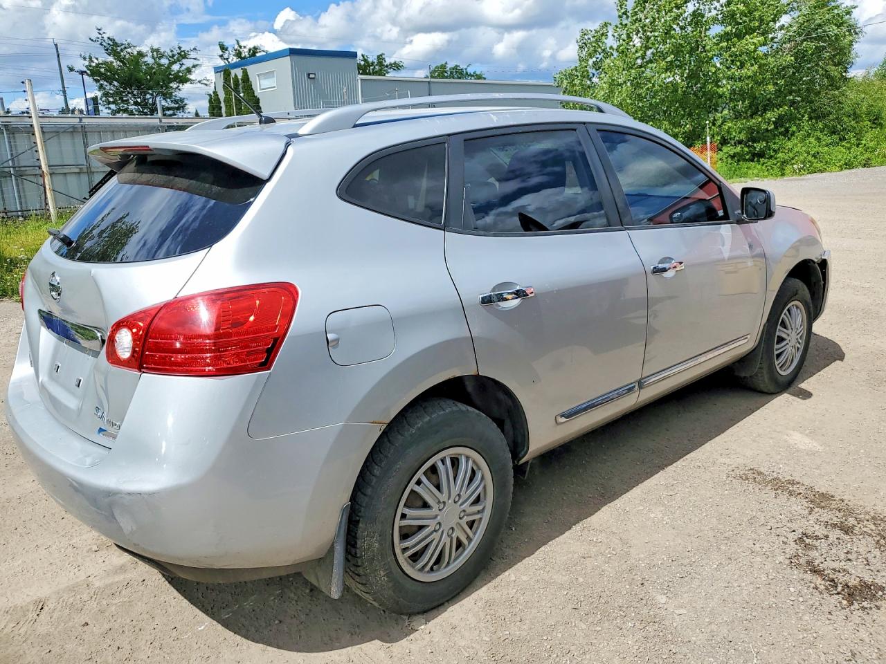 2011 Nissan Rogue S Silver vin: JN8AS5MV1BW300071
