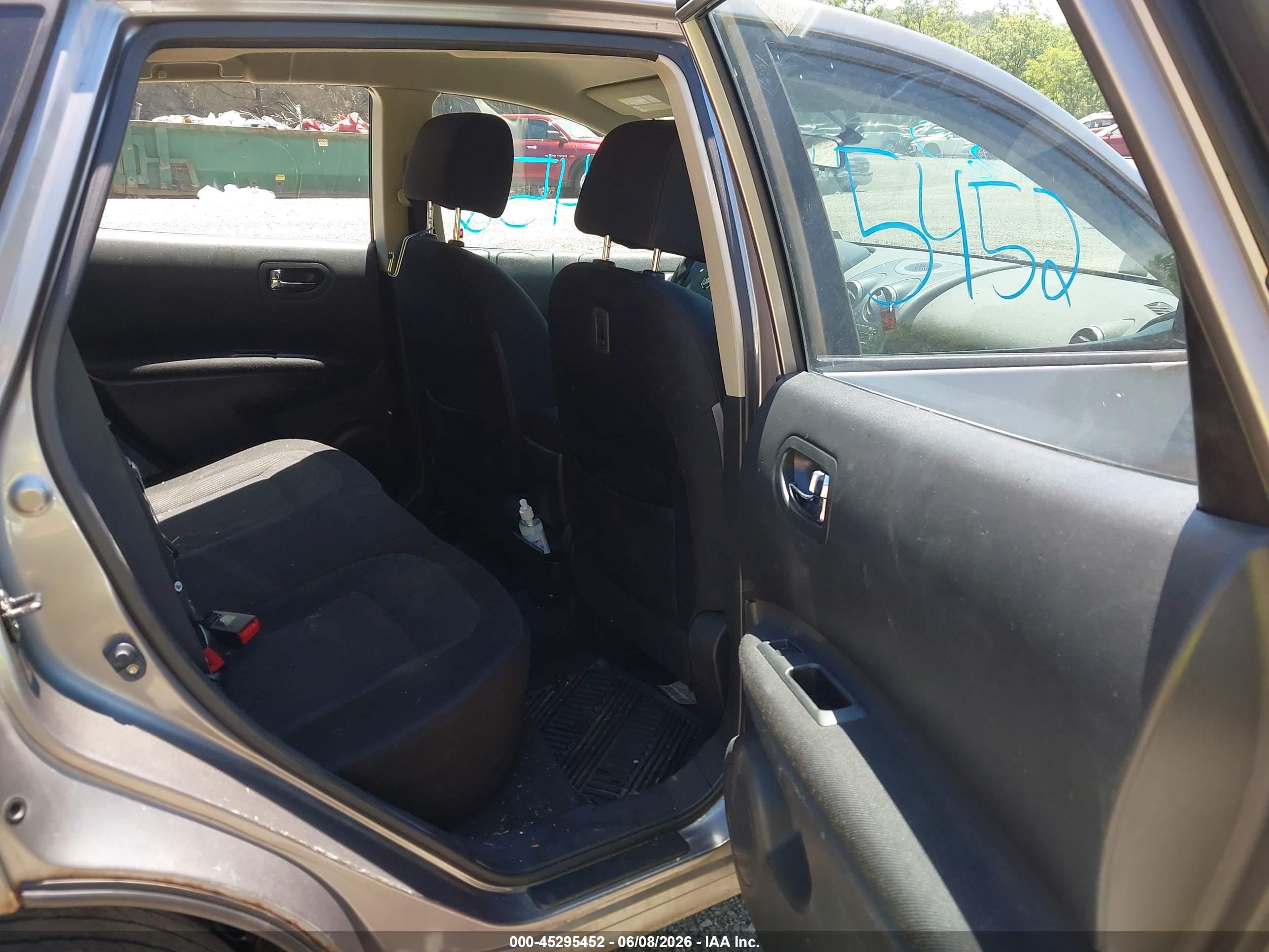 2011 Nissan Rogue S Gray vin: JN8AS5MV1BW689424