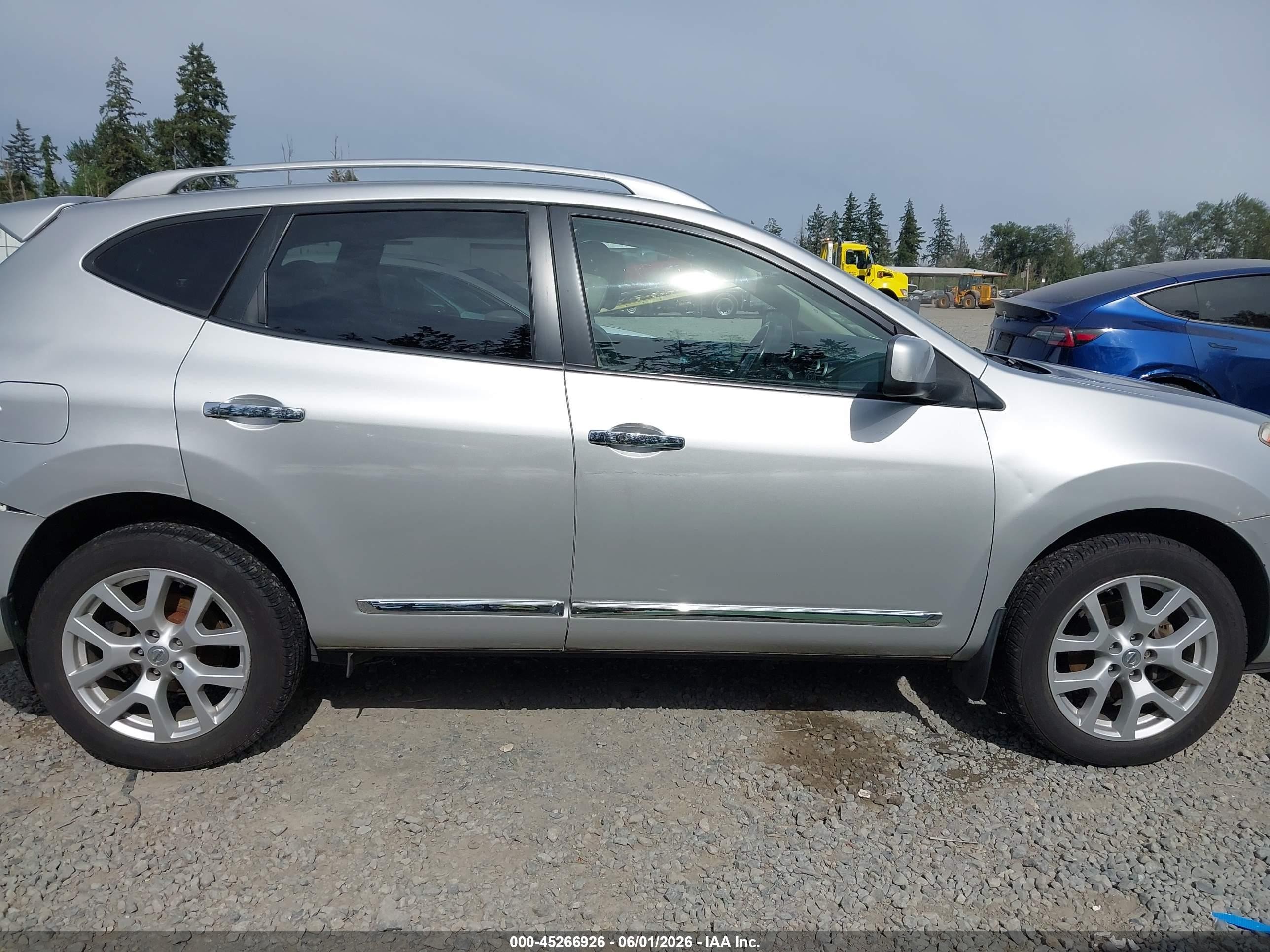 2011 Nissan Rogue Sv Silver vin: JN8AS5MV1BW690296