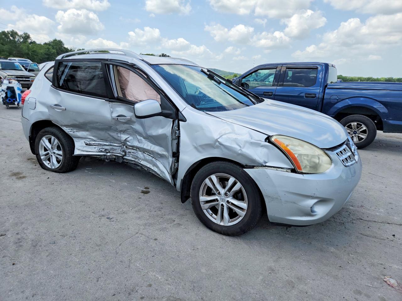 2013 Nissan Rogue S Silver vin: JN8AS5MV1DW127526