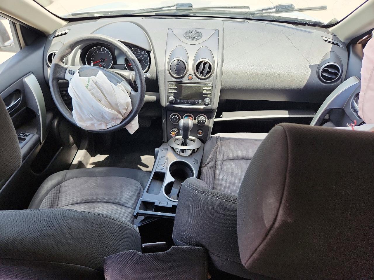 2013 Nissan Rogue S Silver vin: JN8AS5MV1DW127526