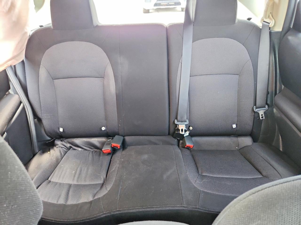 2013 Nissan Rogue S Silver vin: JN8AS5MV1DW127526