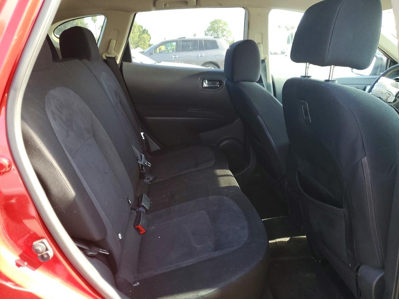 2013 Nissan Rogue S Red vin: JN8AS5MV1DW133942