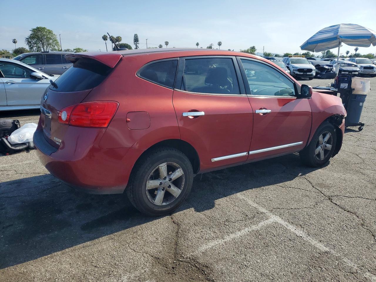 2013 Nissan Rogue S Red vin: JN8AS5MV1DW133942