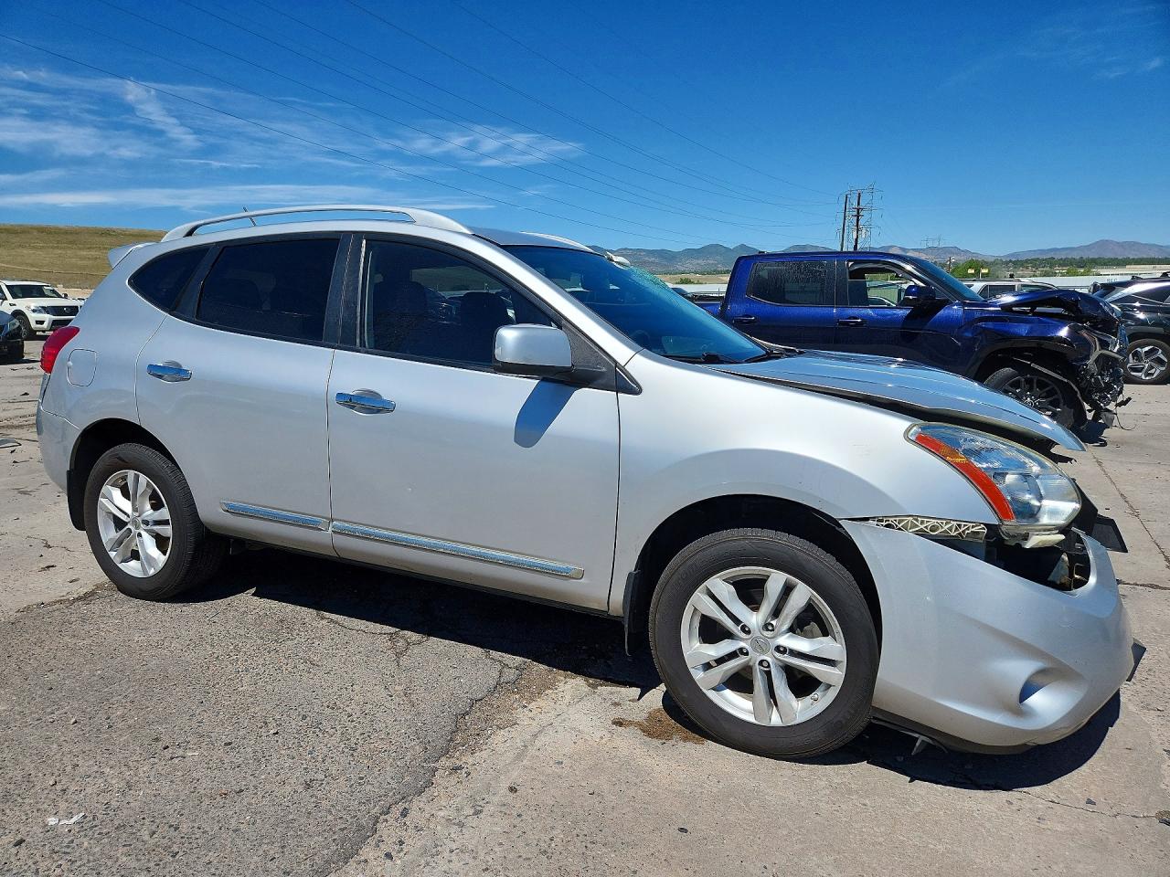 2013 Nissan Rogue S Серебряный vin: JN8AS5MV1DW138607