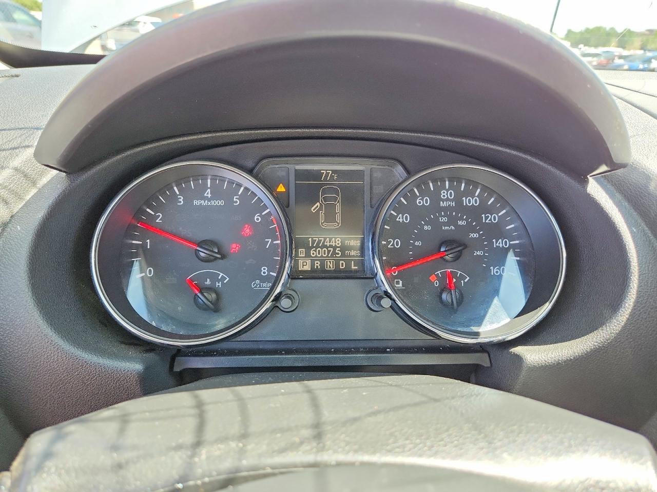 2013 Nissan Rogue S Серебряный vin: JN8AS5MV1DW138607