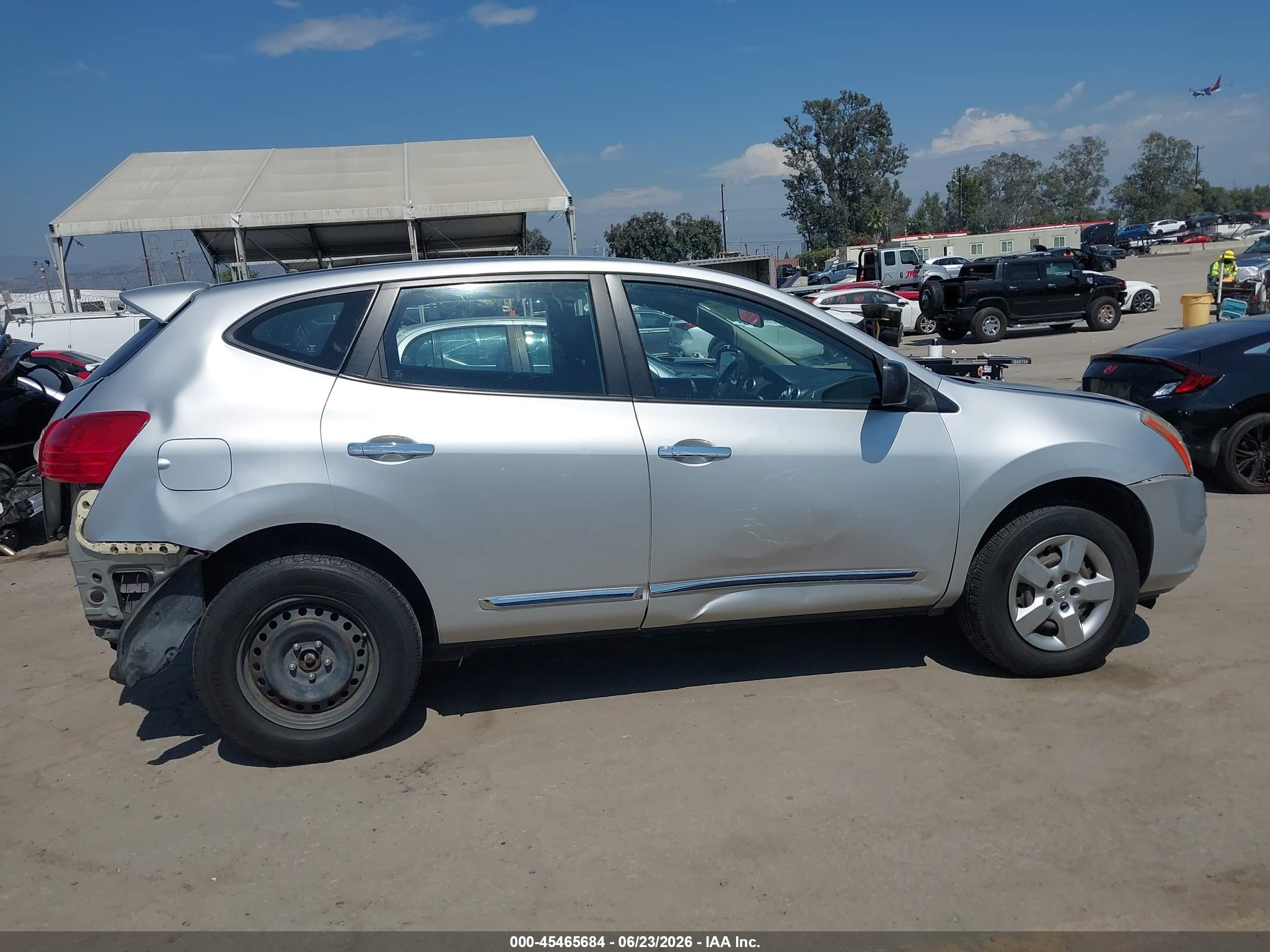 2013 Nissan Rogue S Silver vin: JN8AS5MV1DW139014