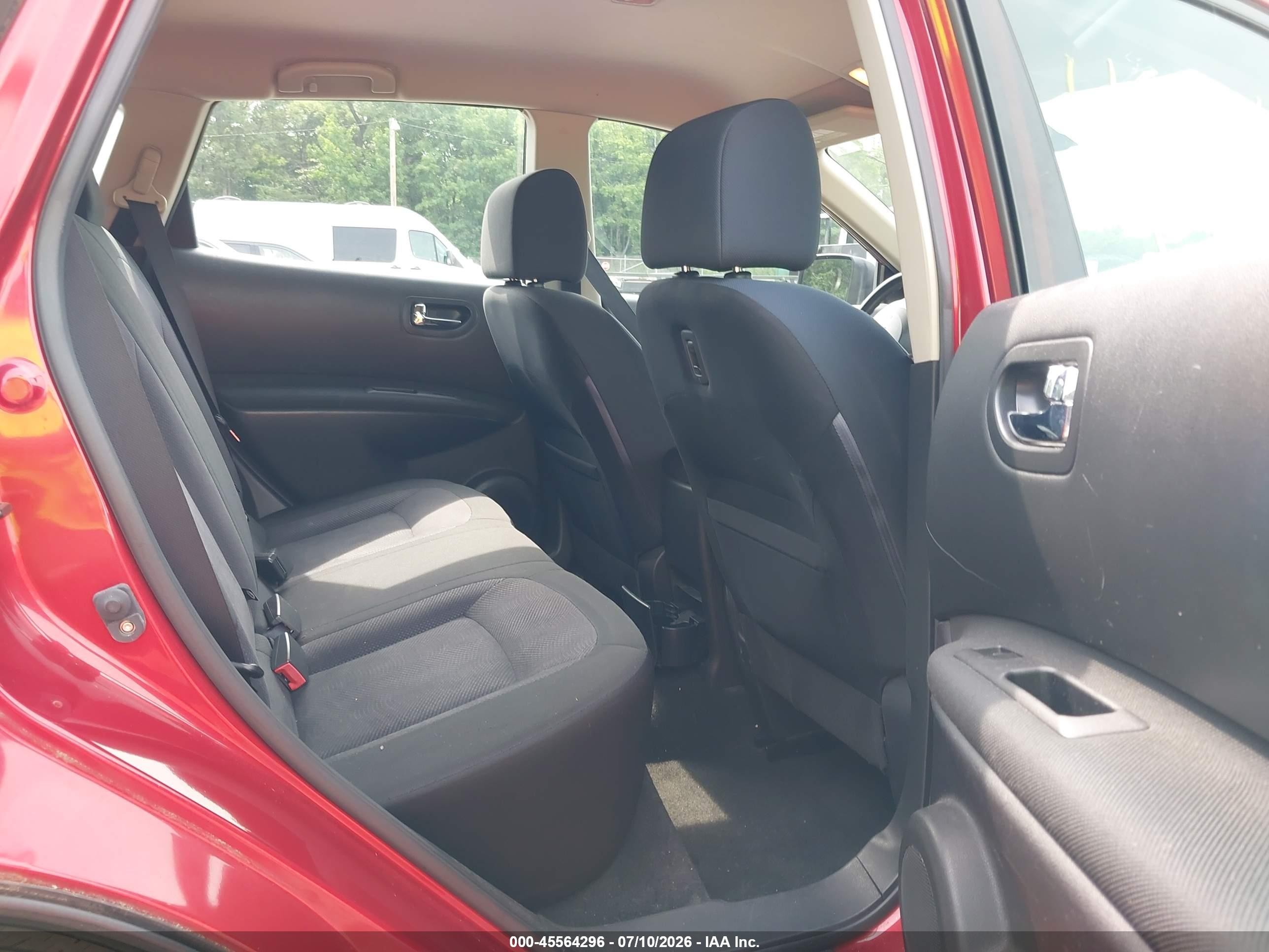 2013 Nissan Rogue S Red vin: JN8AS5MV1DW142849