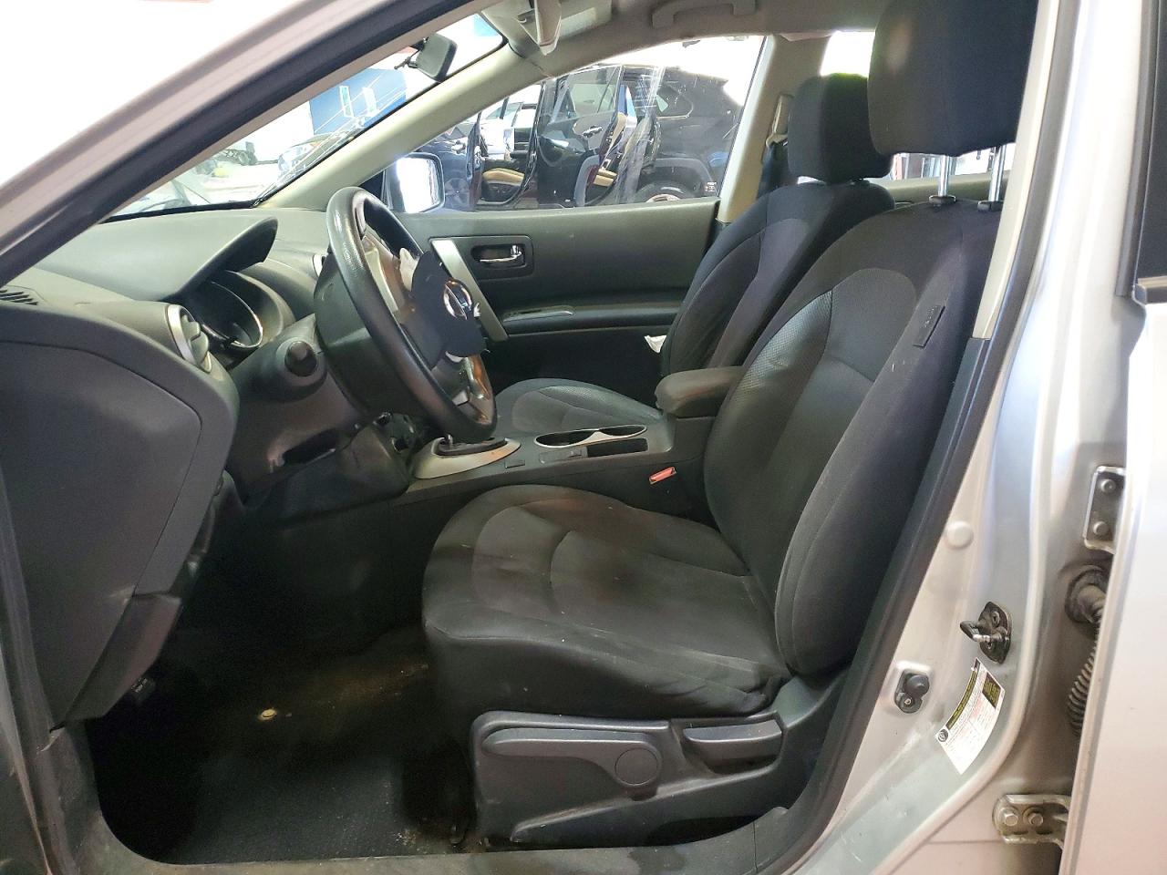 2013 Nissan Rogue S Серебряный vin: JN8AS5MV1DW600308