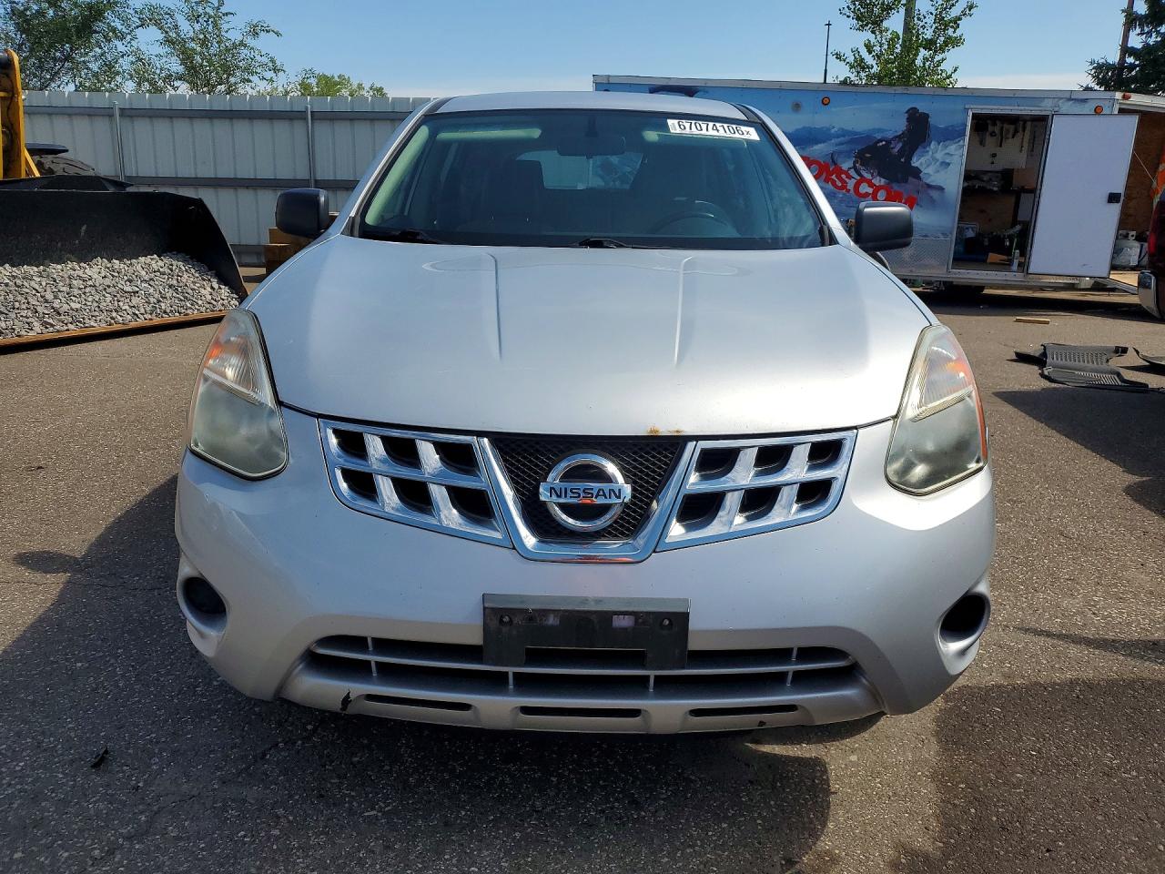 2013 Nissan Rogue S Серебряный vin: JN8AS5MV1DW612975